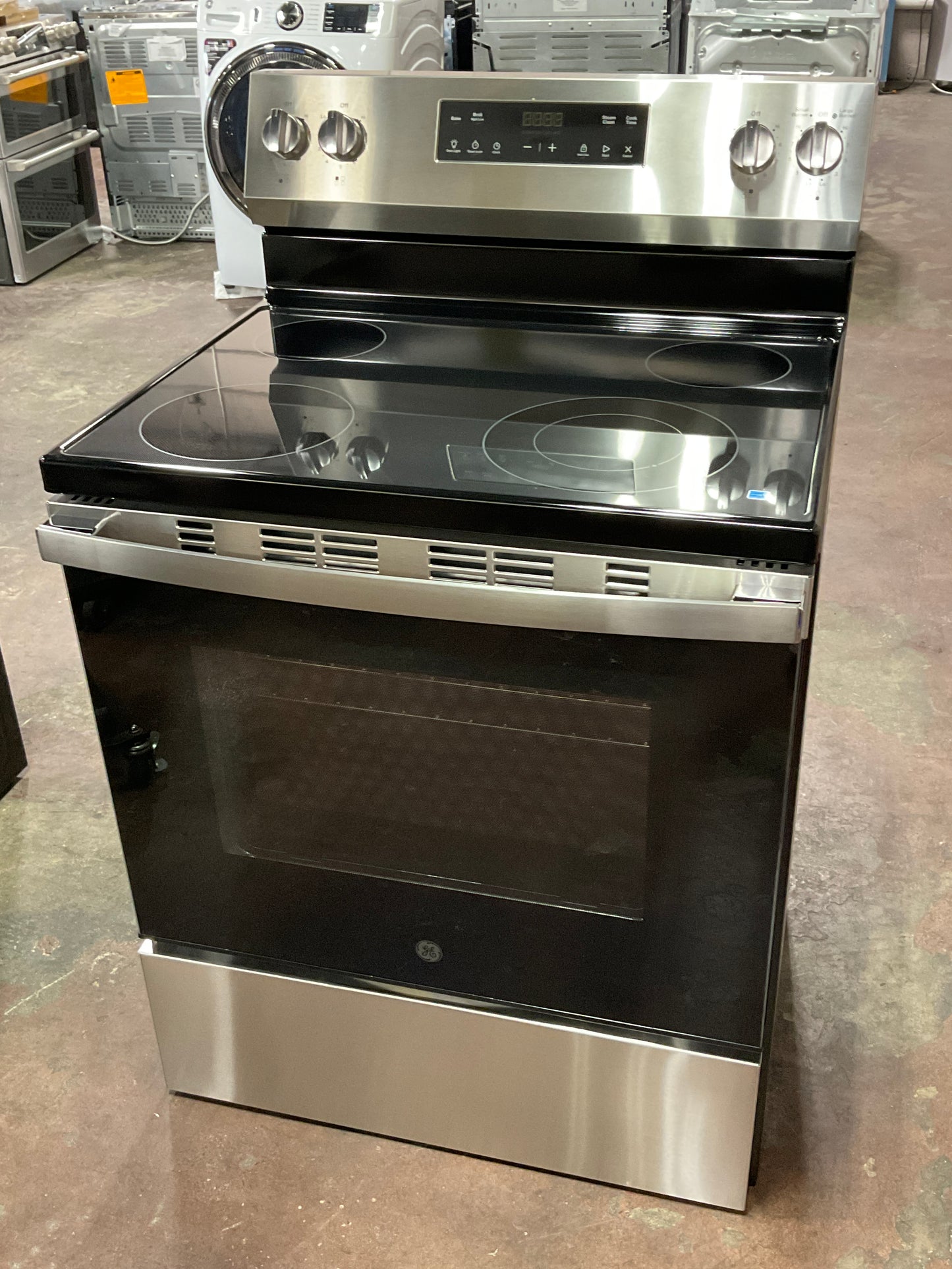 Front view, oven-door closed