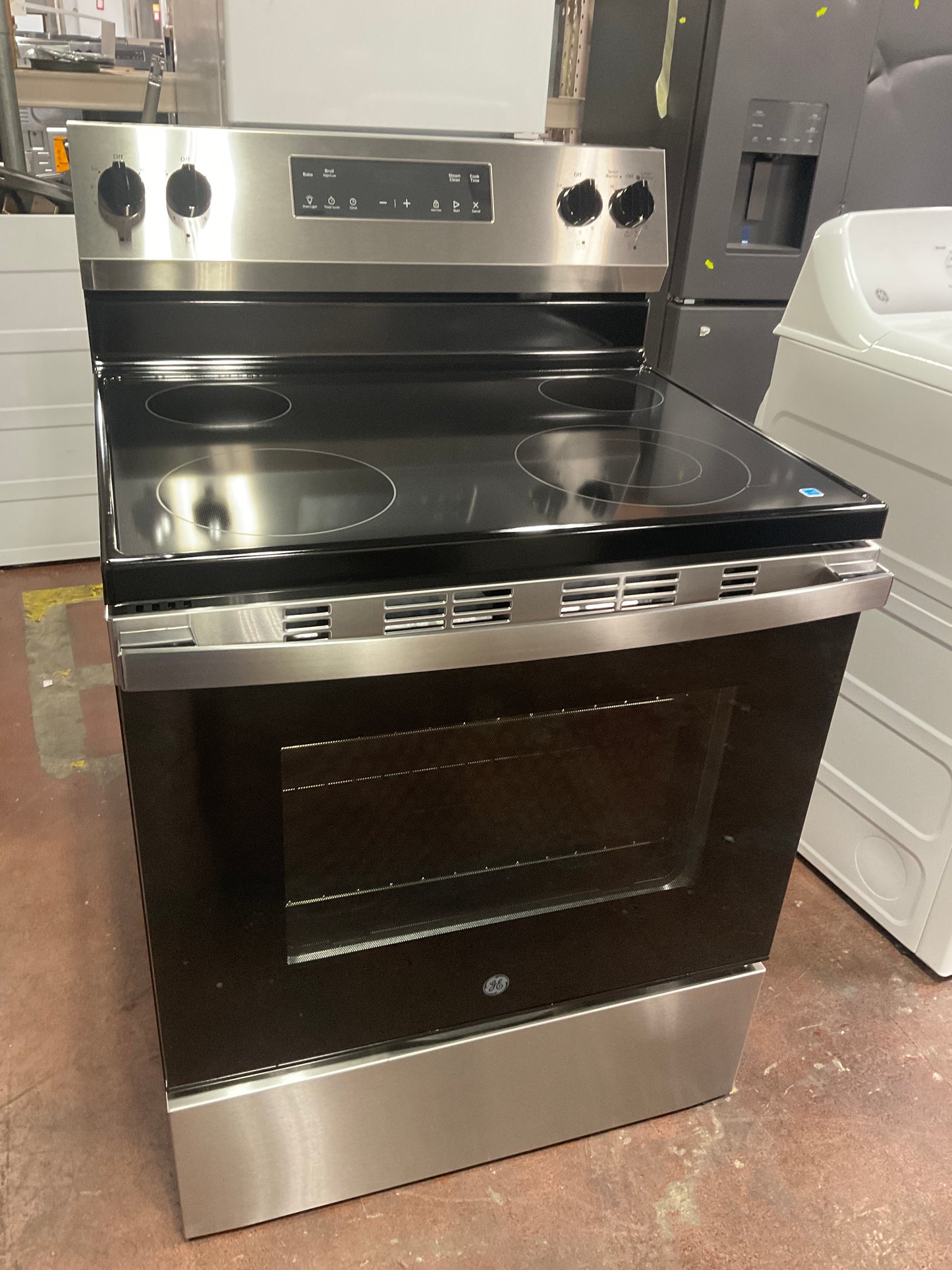 Front view, oven-door closed