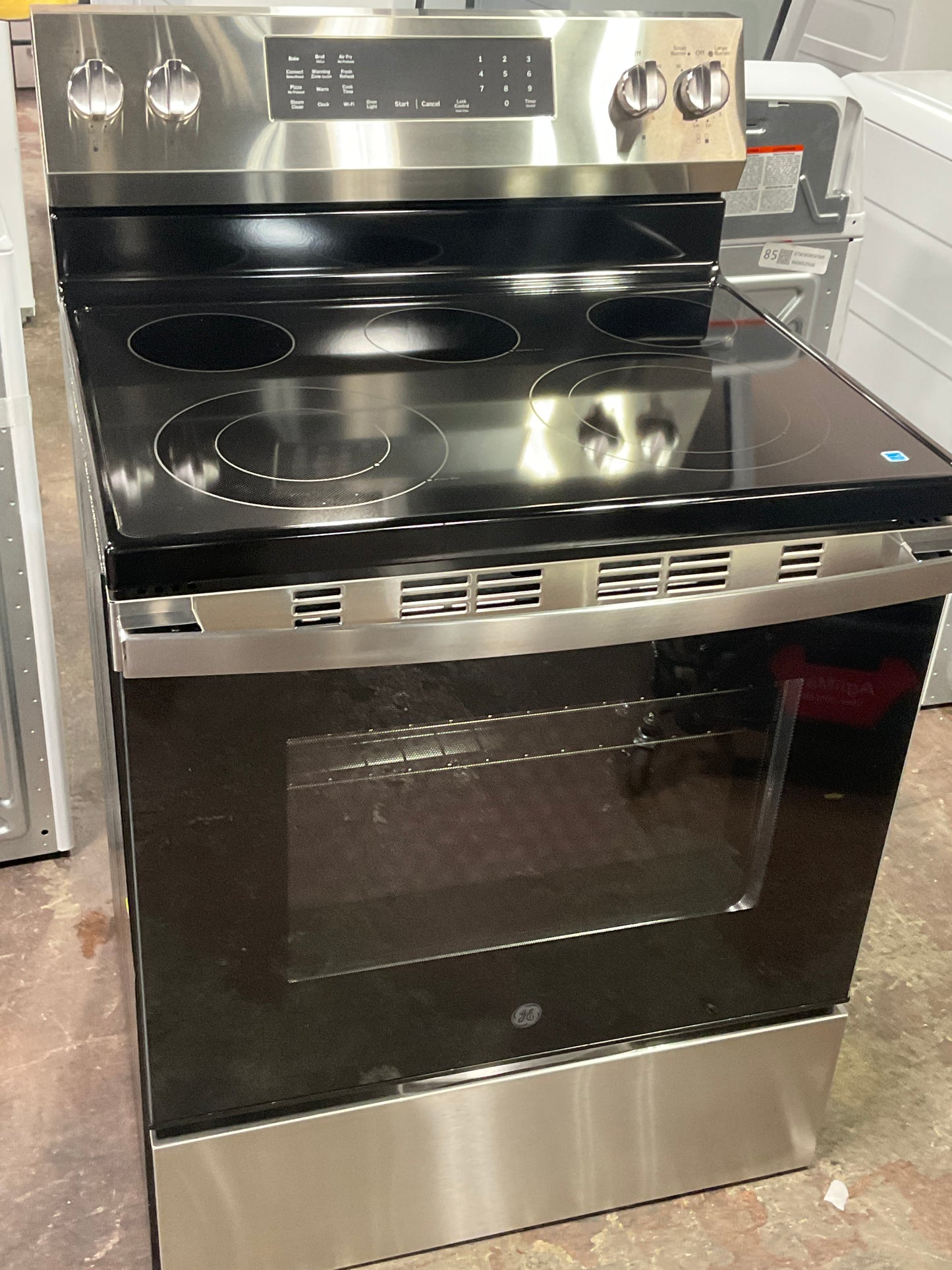 Front view, oven-door closed