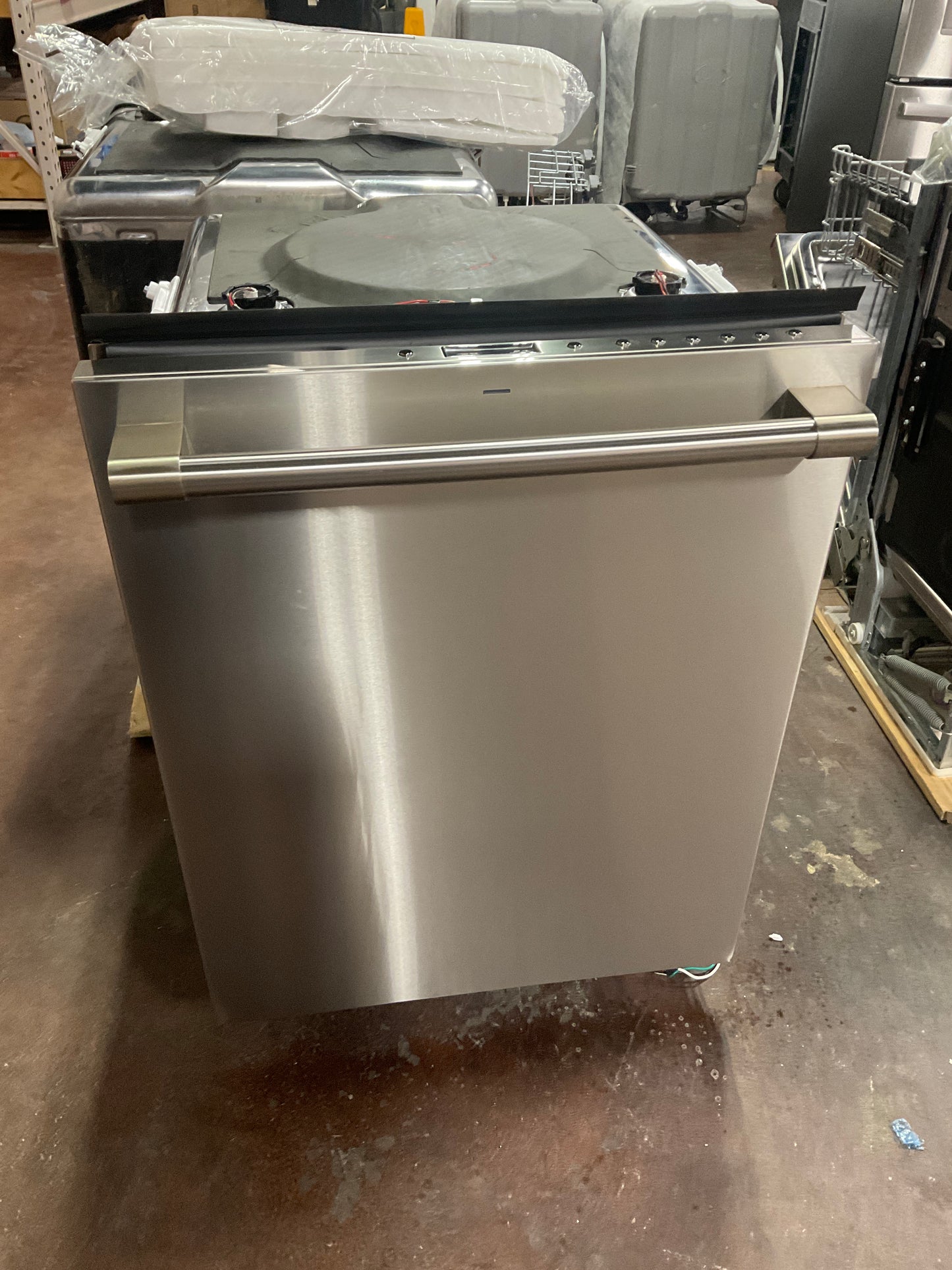 Front view, doors closed