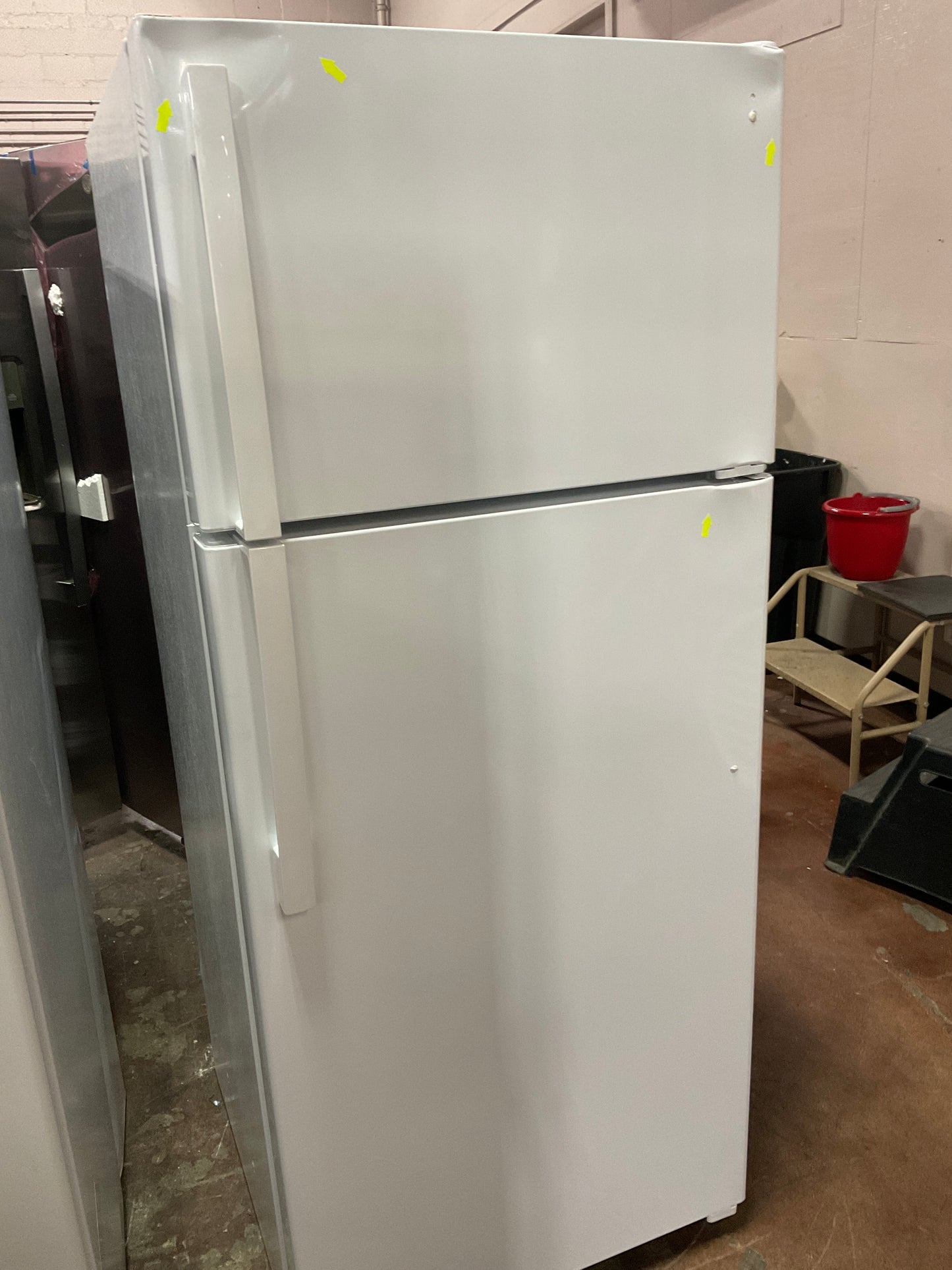 Front view, door closed