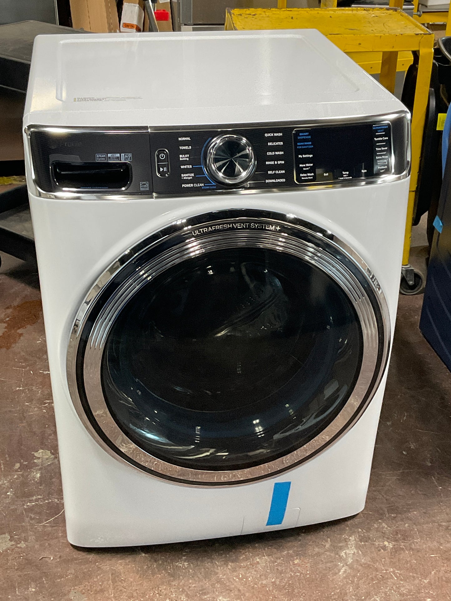 Front view, door closed