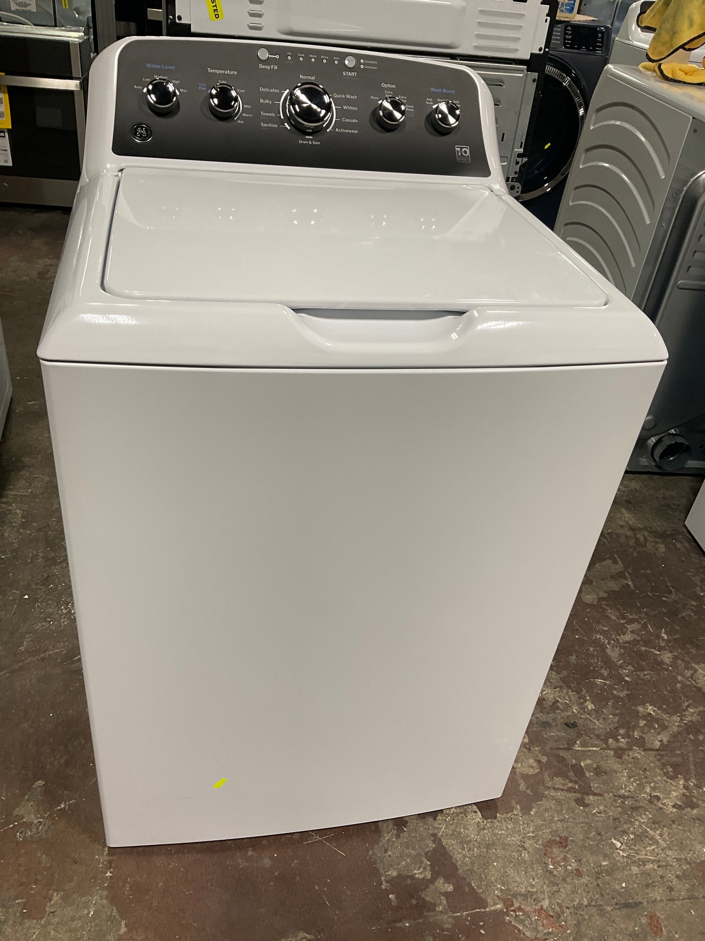 Front view, door closed