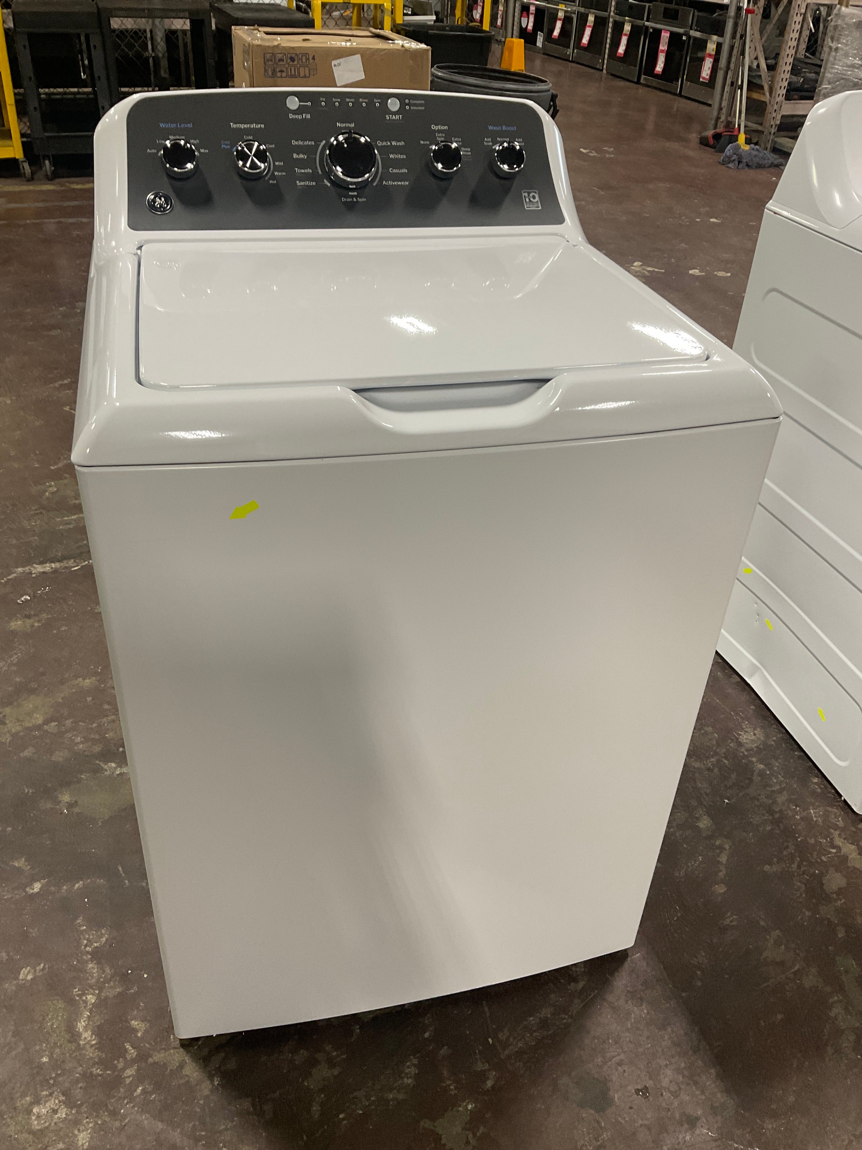 Front view, door closed