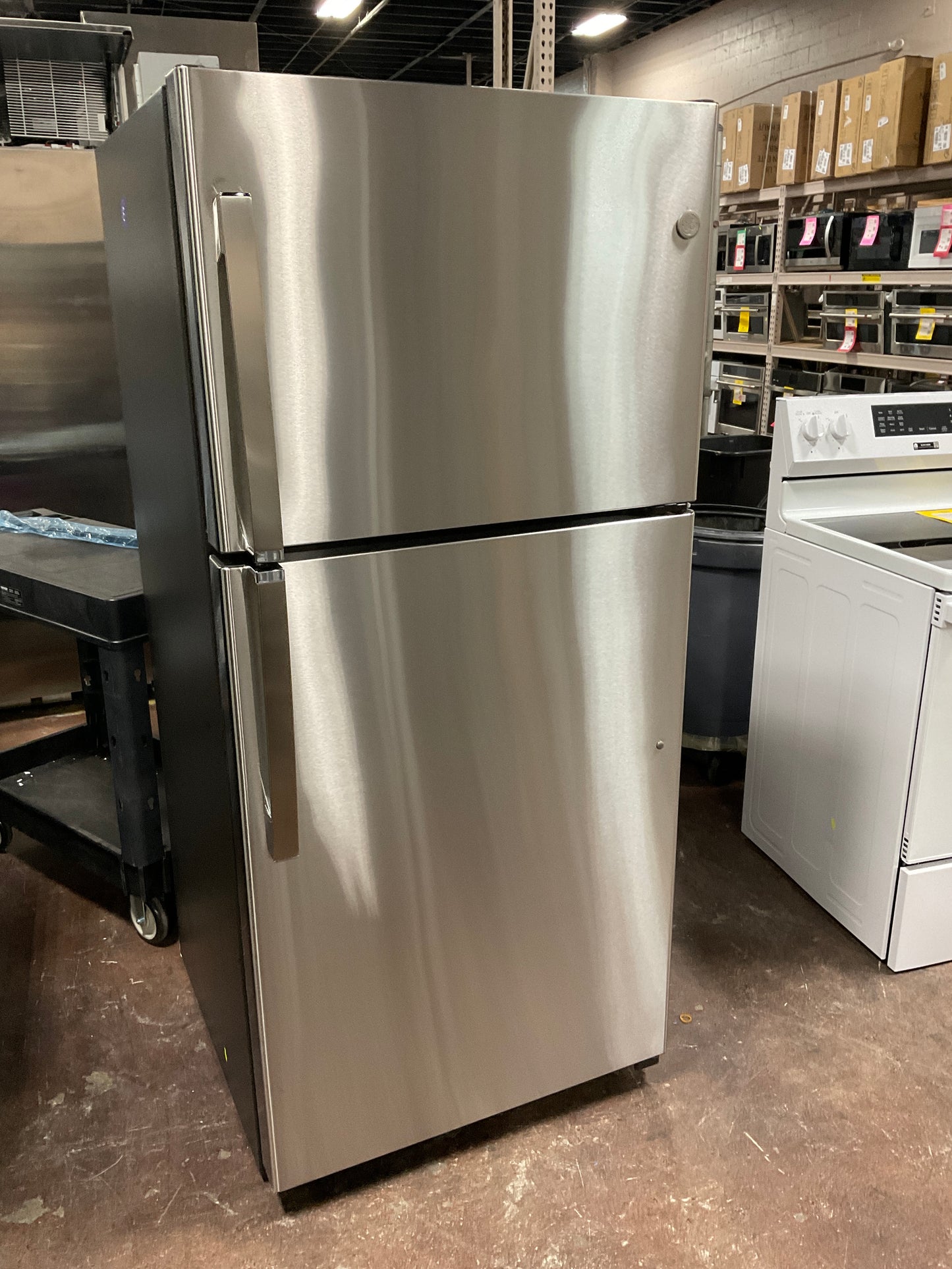 Front view, door closed