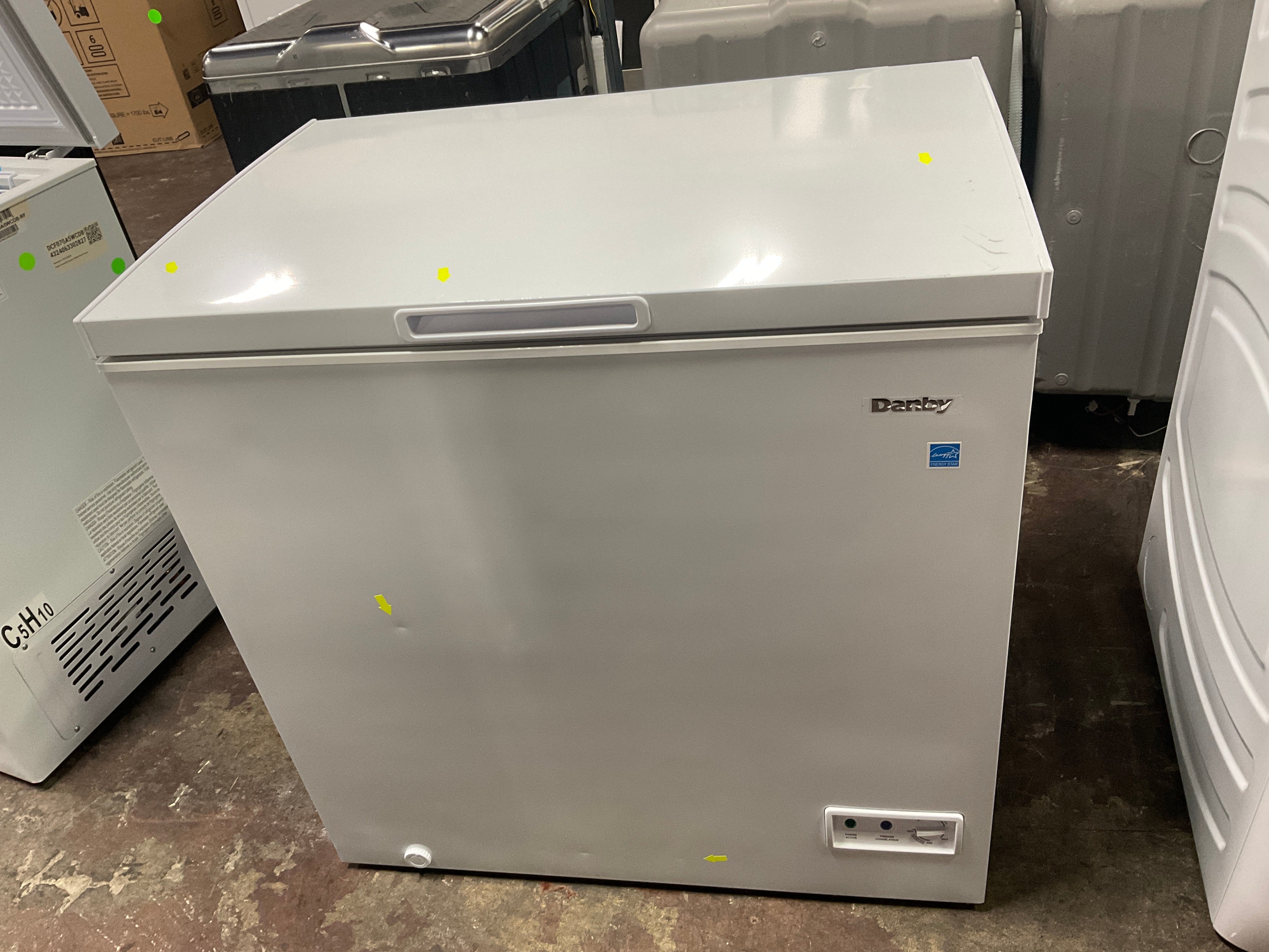 Front view, door closed