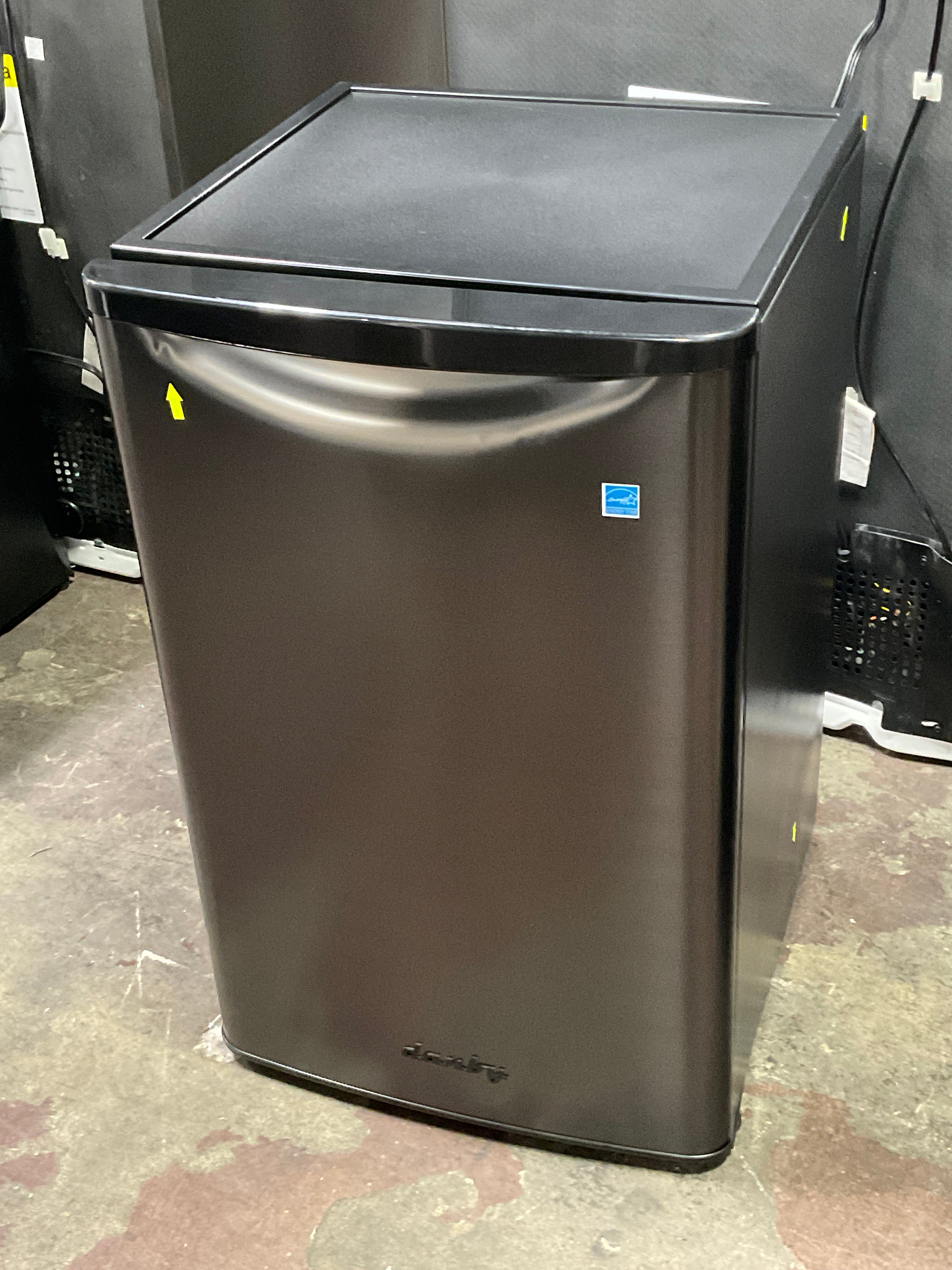 Front view, door closed