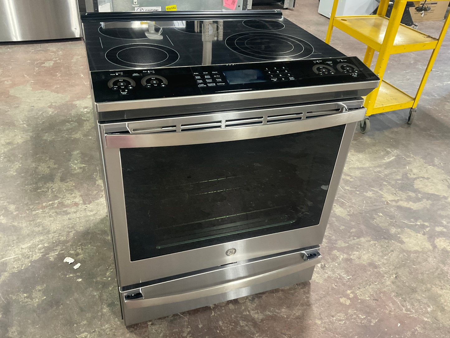 Front view, oven-door closed