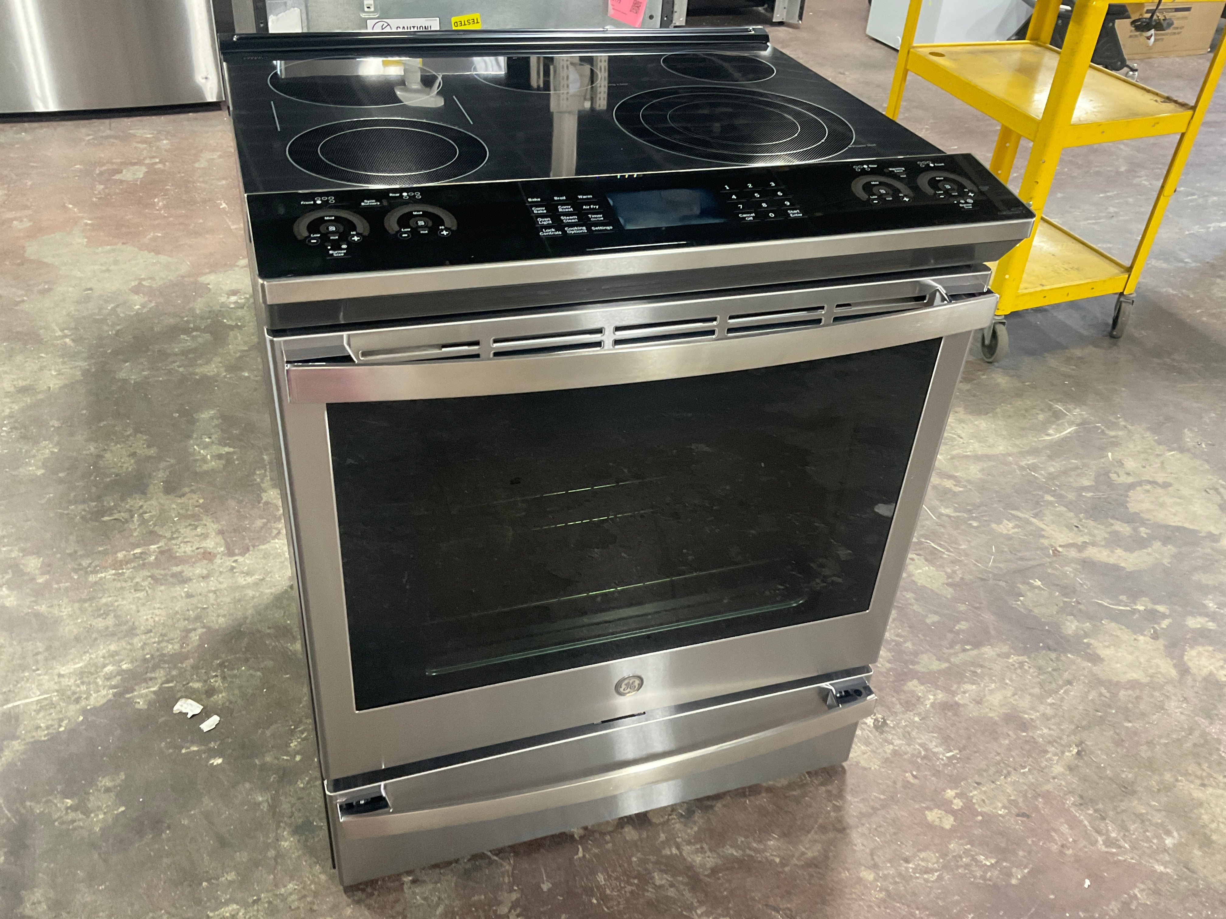 Front view, oven-door closed