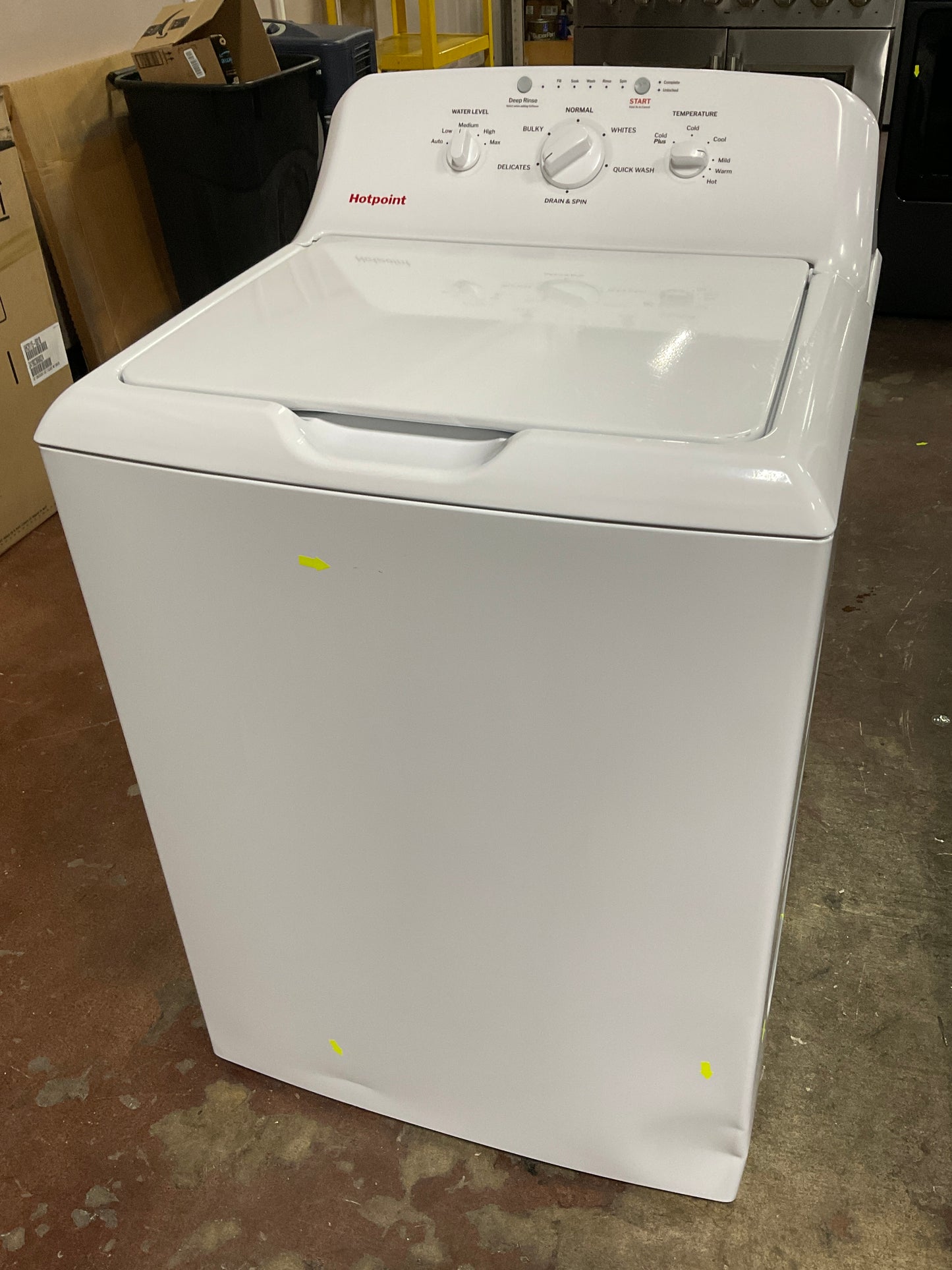 Front view, door closed