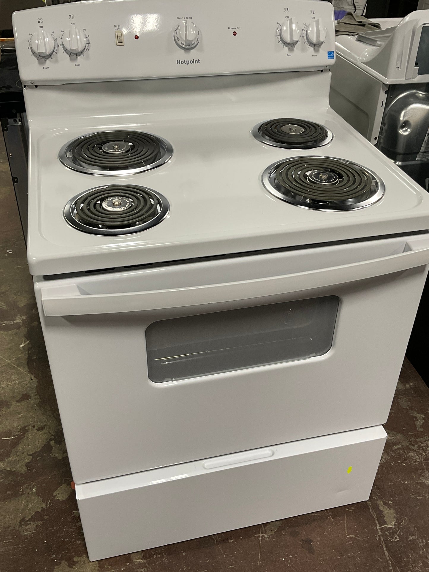 Front view, oven-door closed