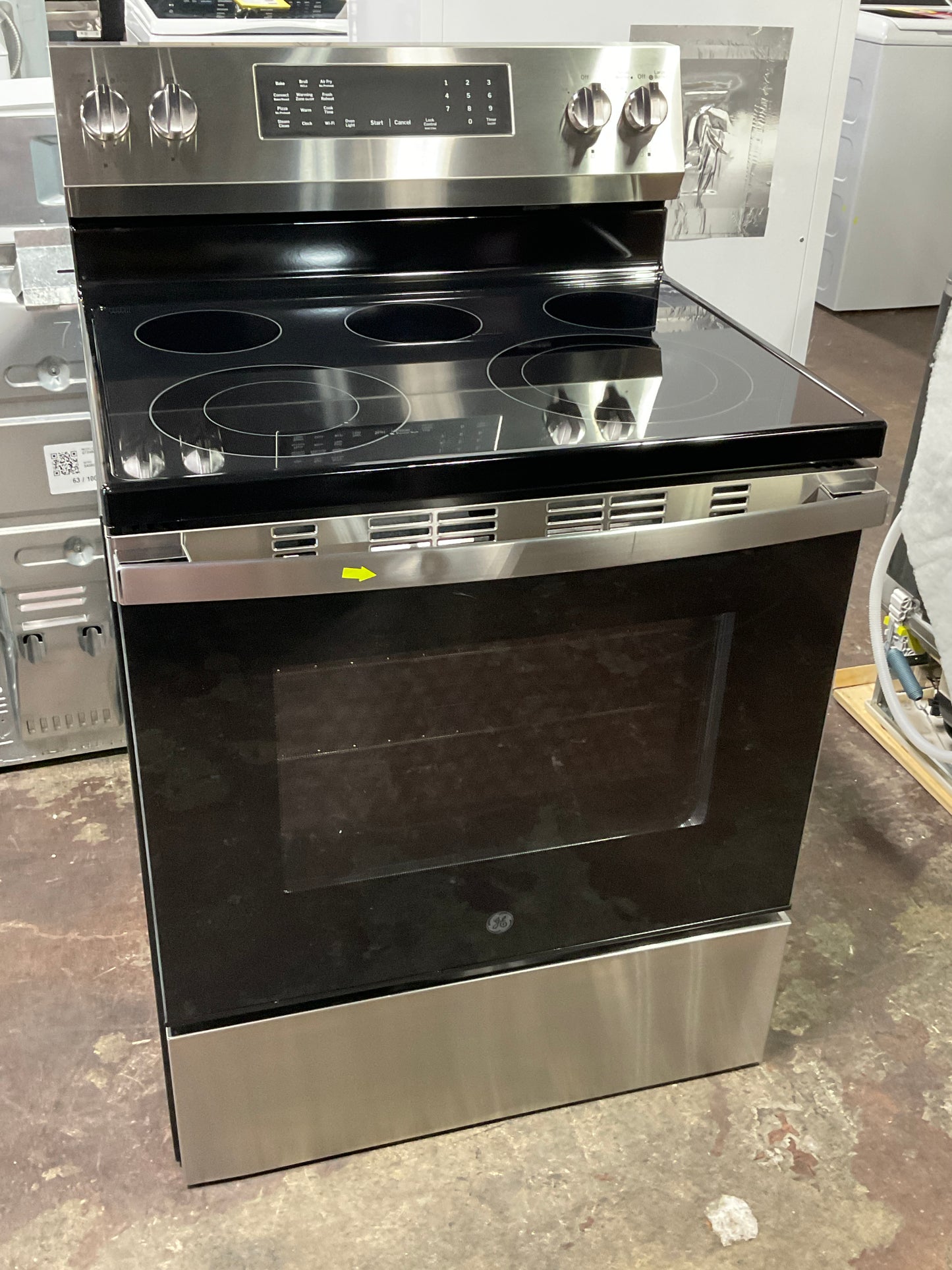 Front view, oven-door closed