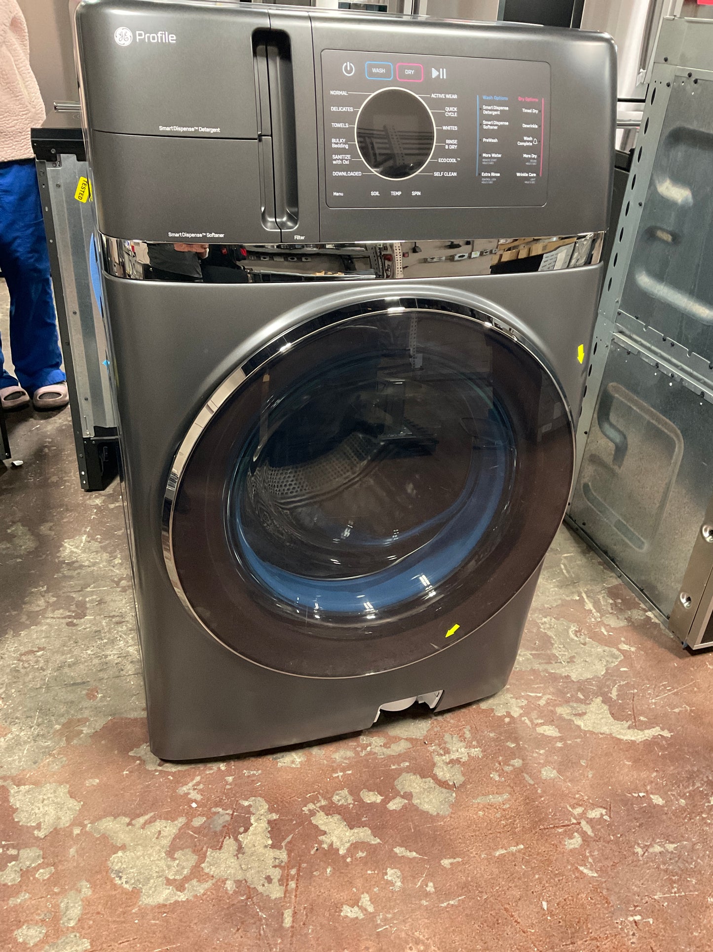 Front view, doors closed