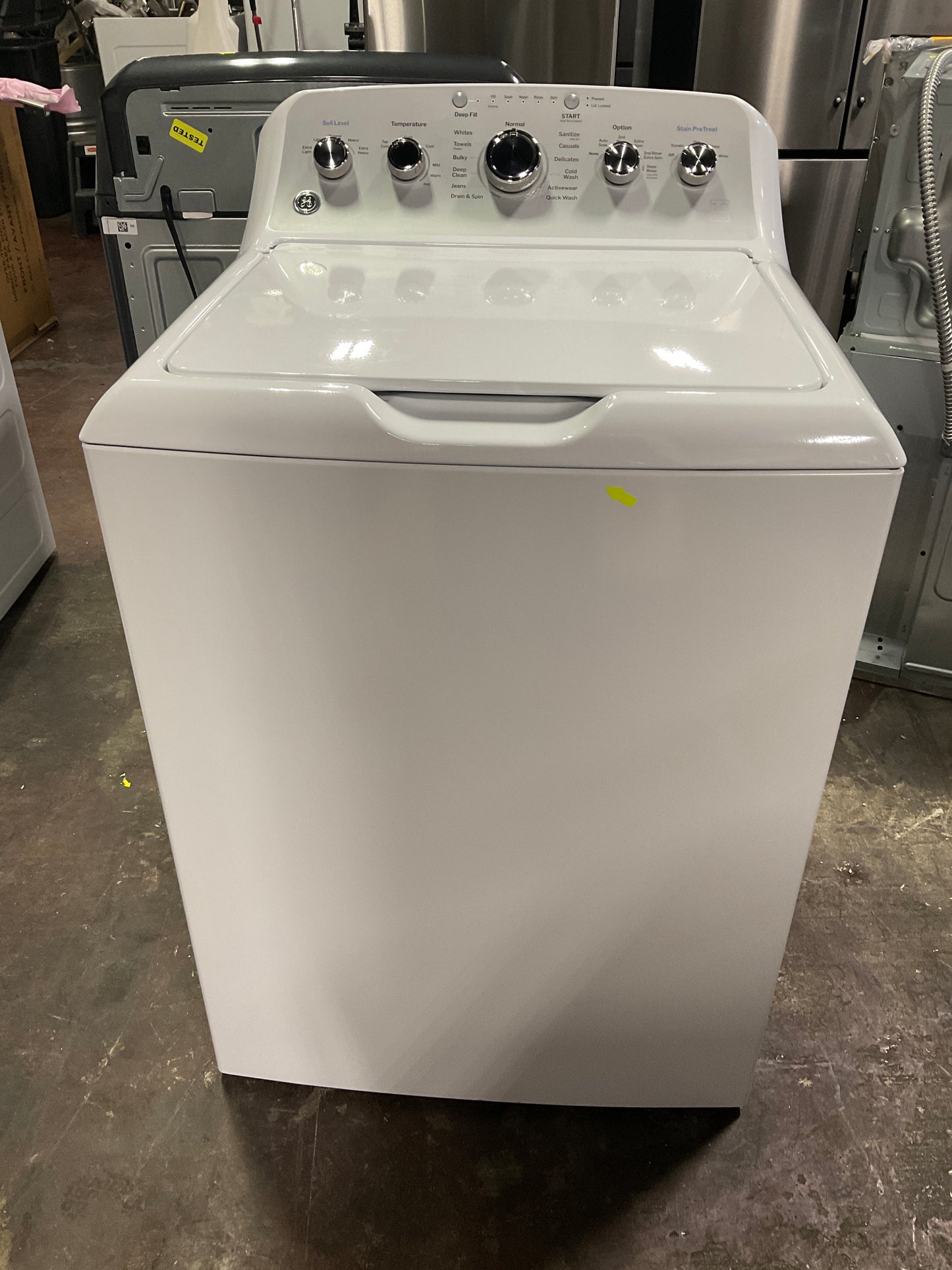 Front view, door closed