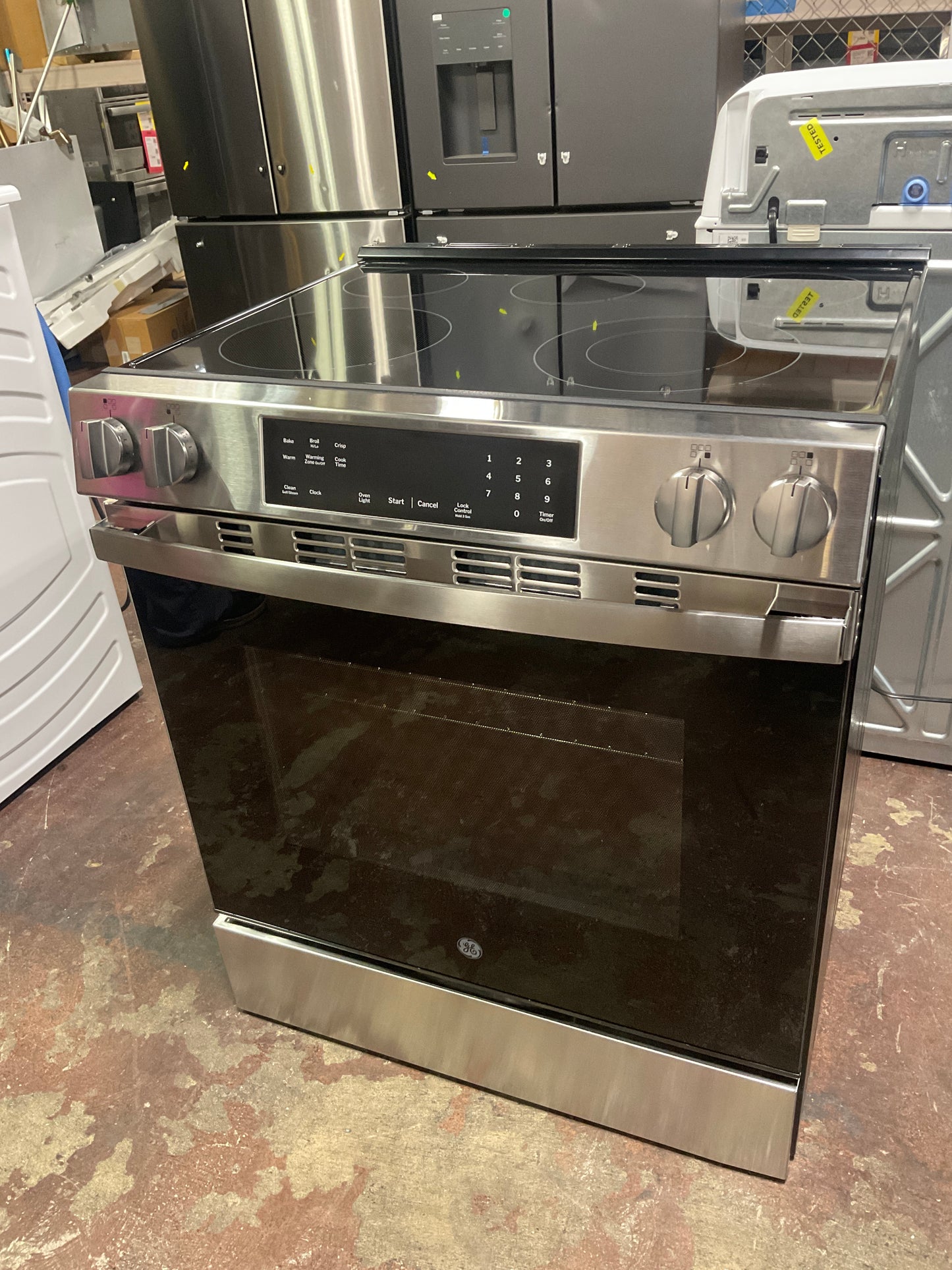 Front view, oven-door closed