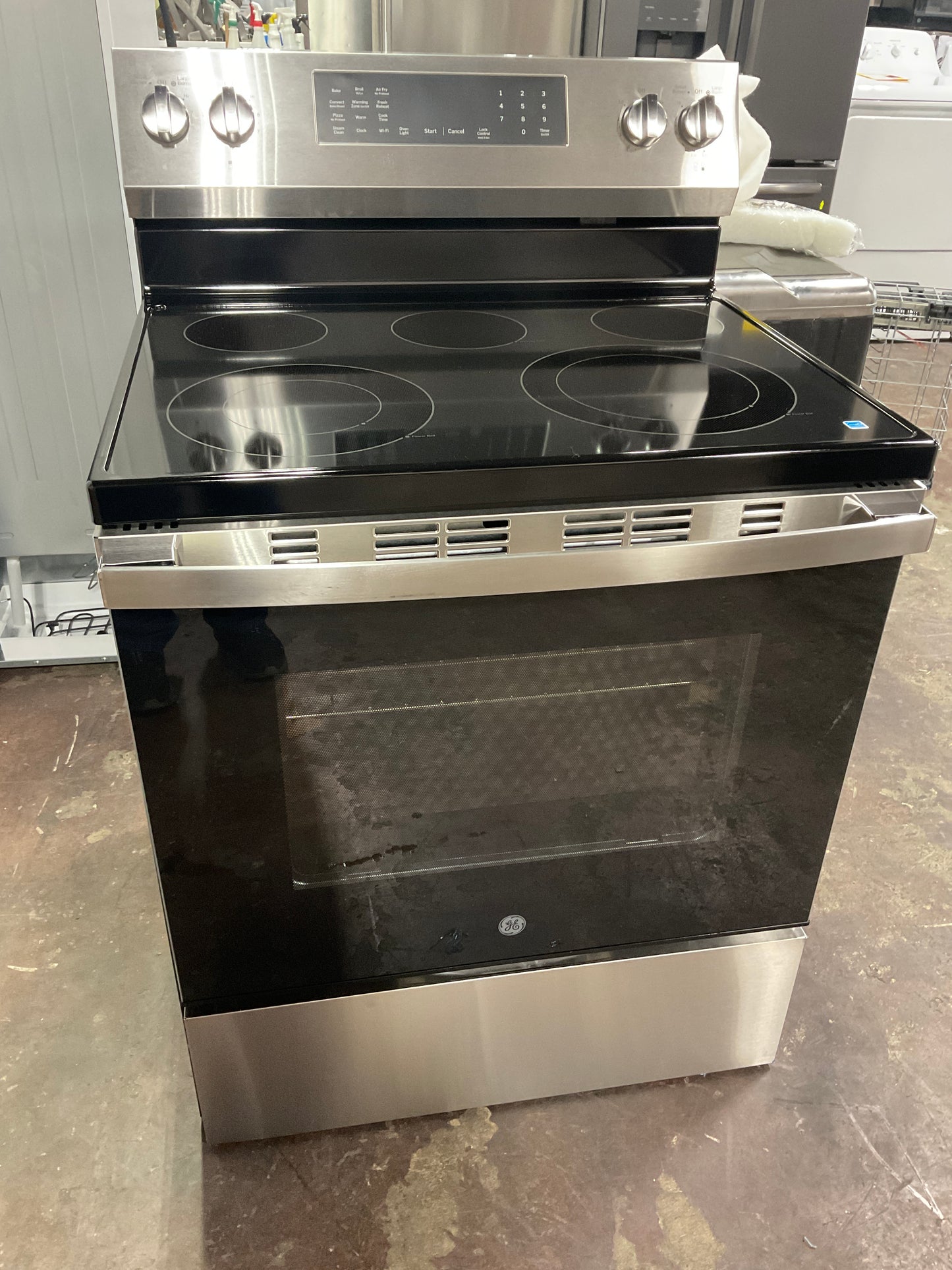 Front view, oven-door closed