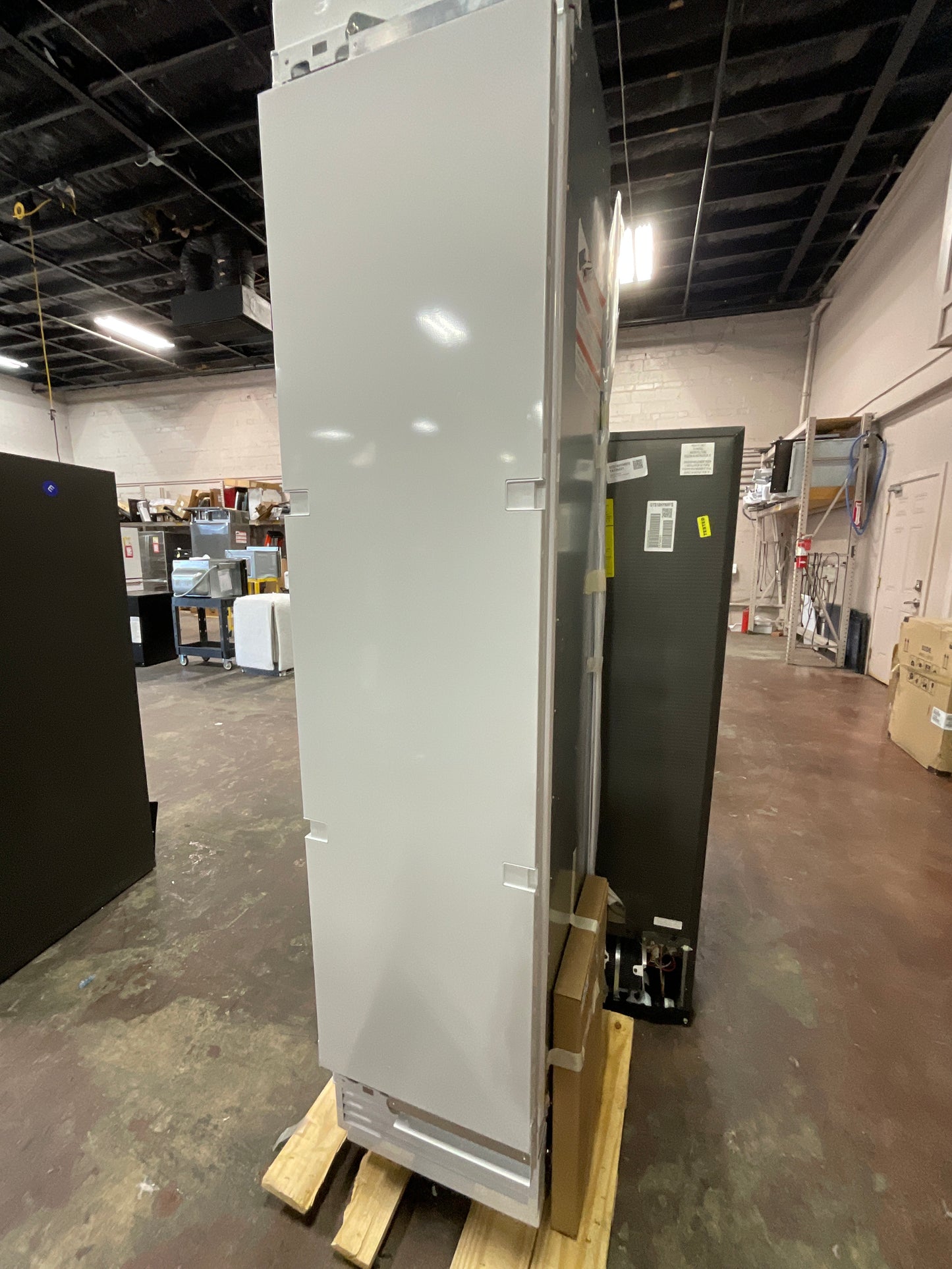 Front view, door closed