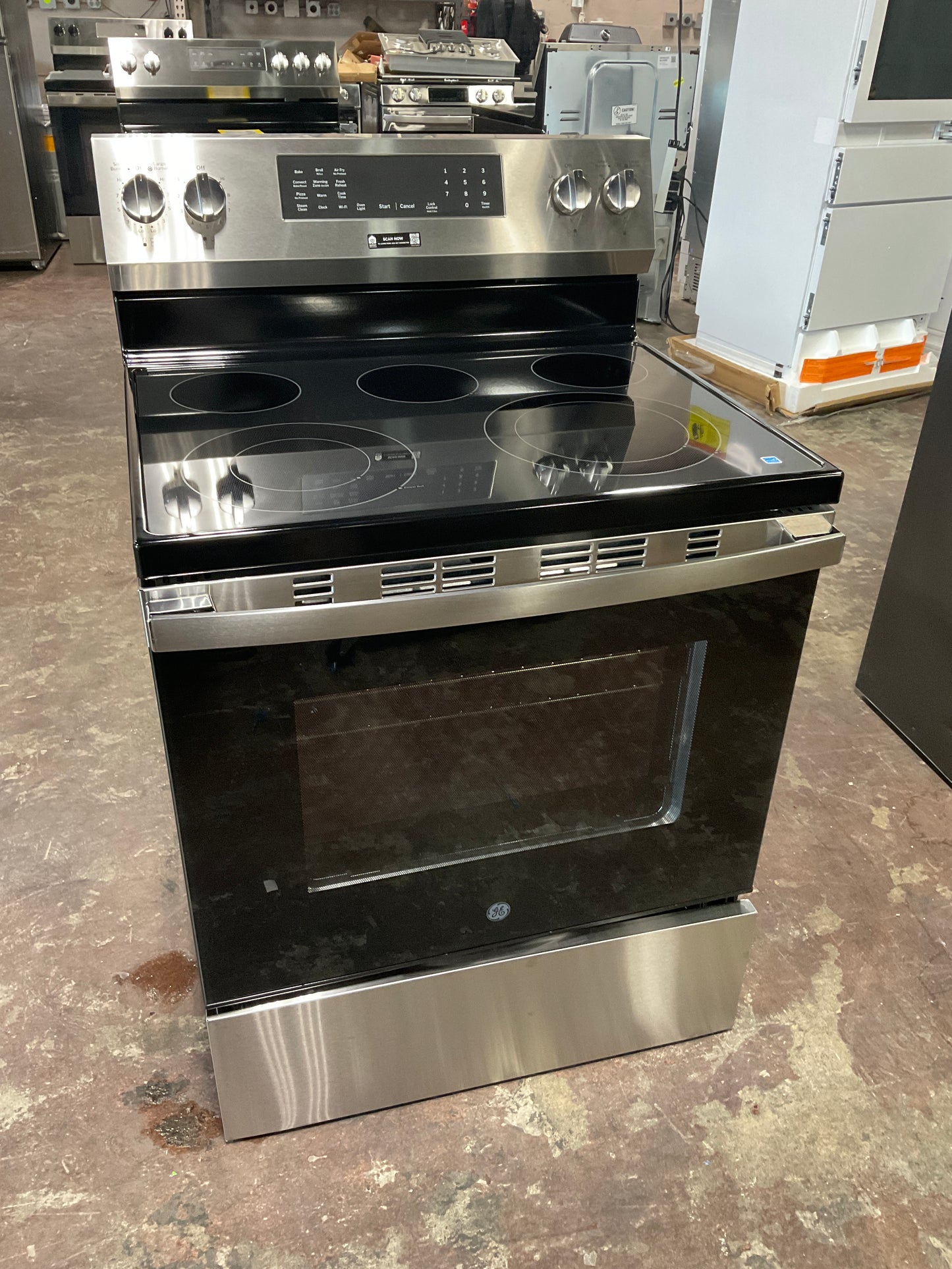 Front view, oven-door closed