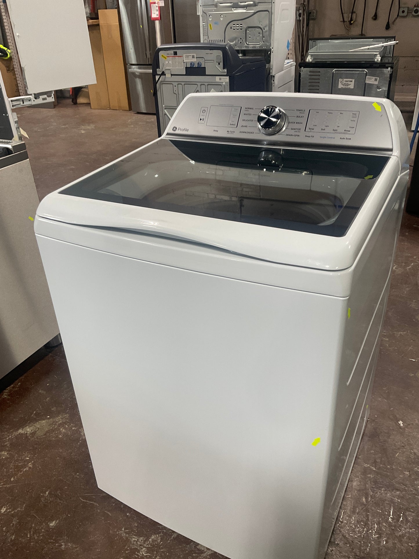 Front view, door closed