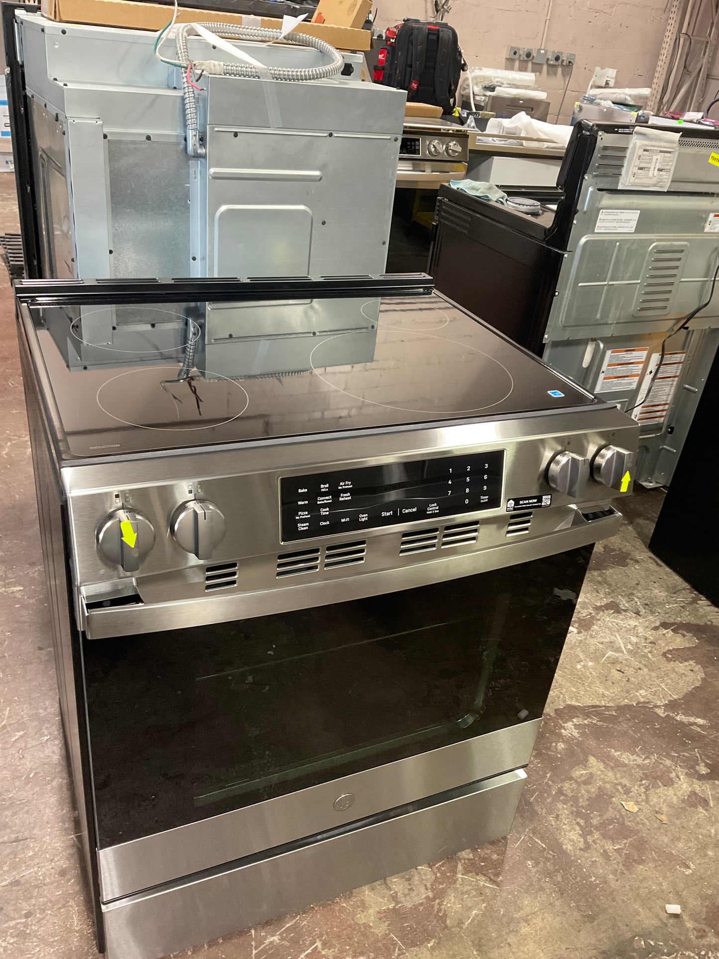 Front view, oven-door closed