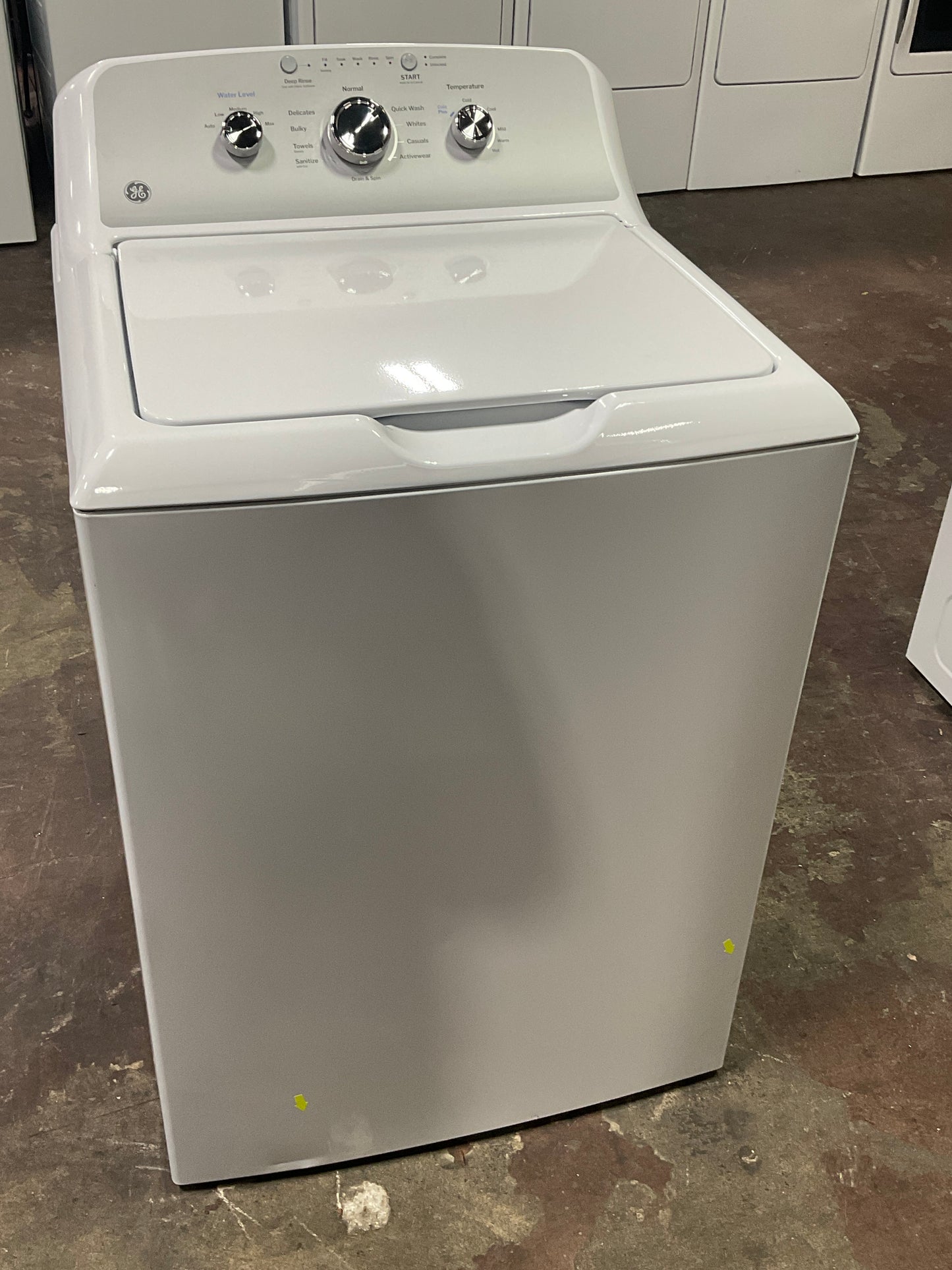 Front view, door closed