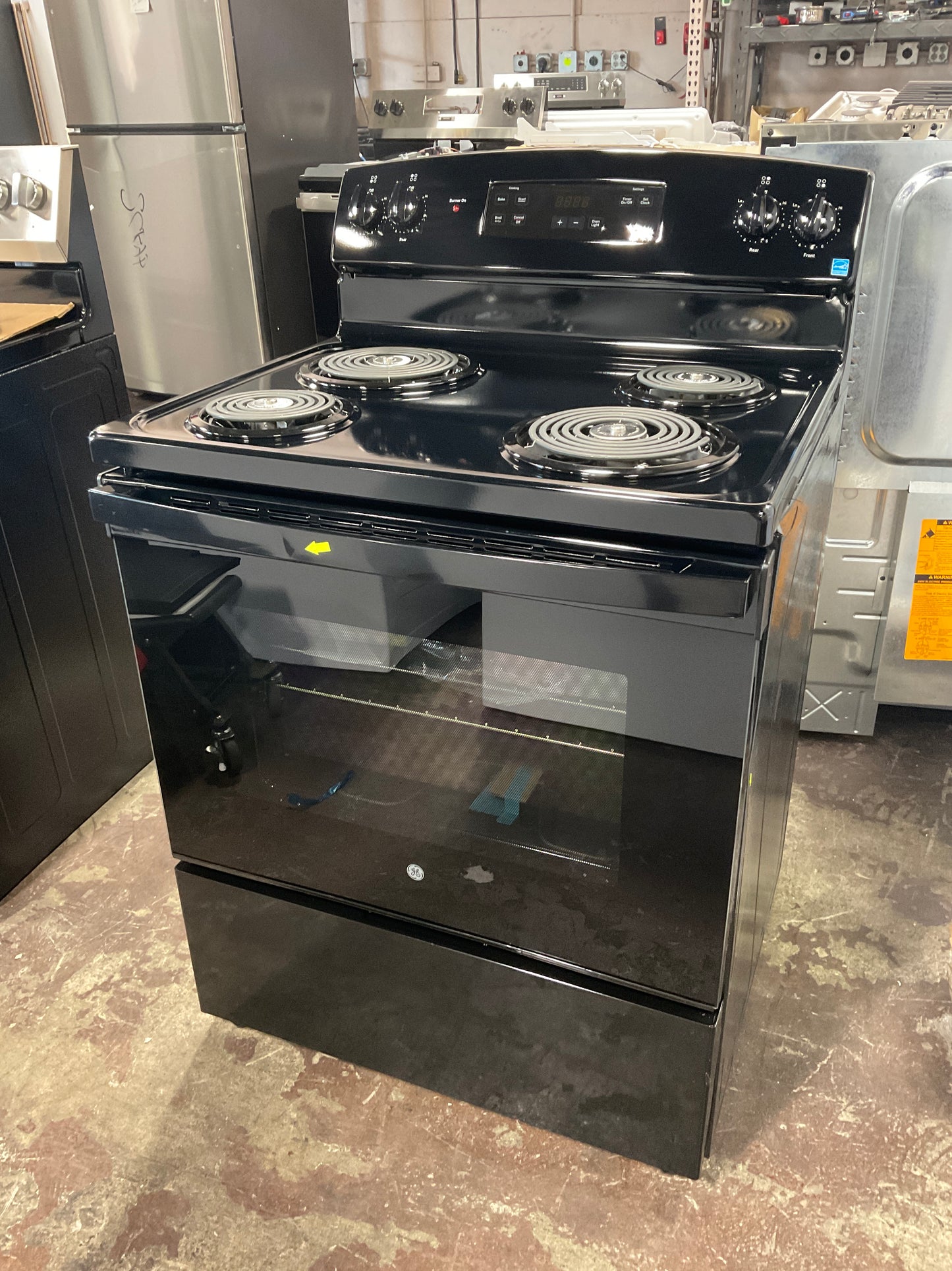 Front view, oven-door closed