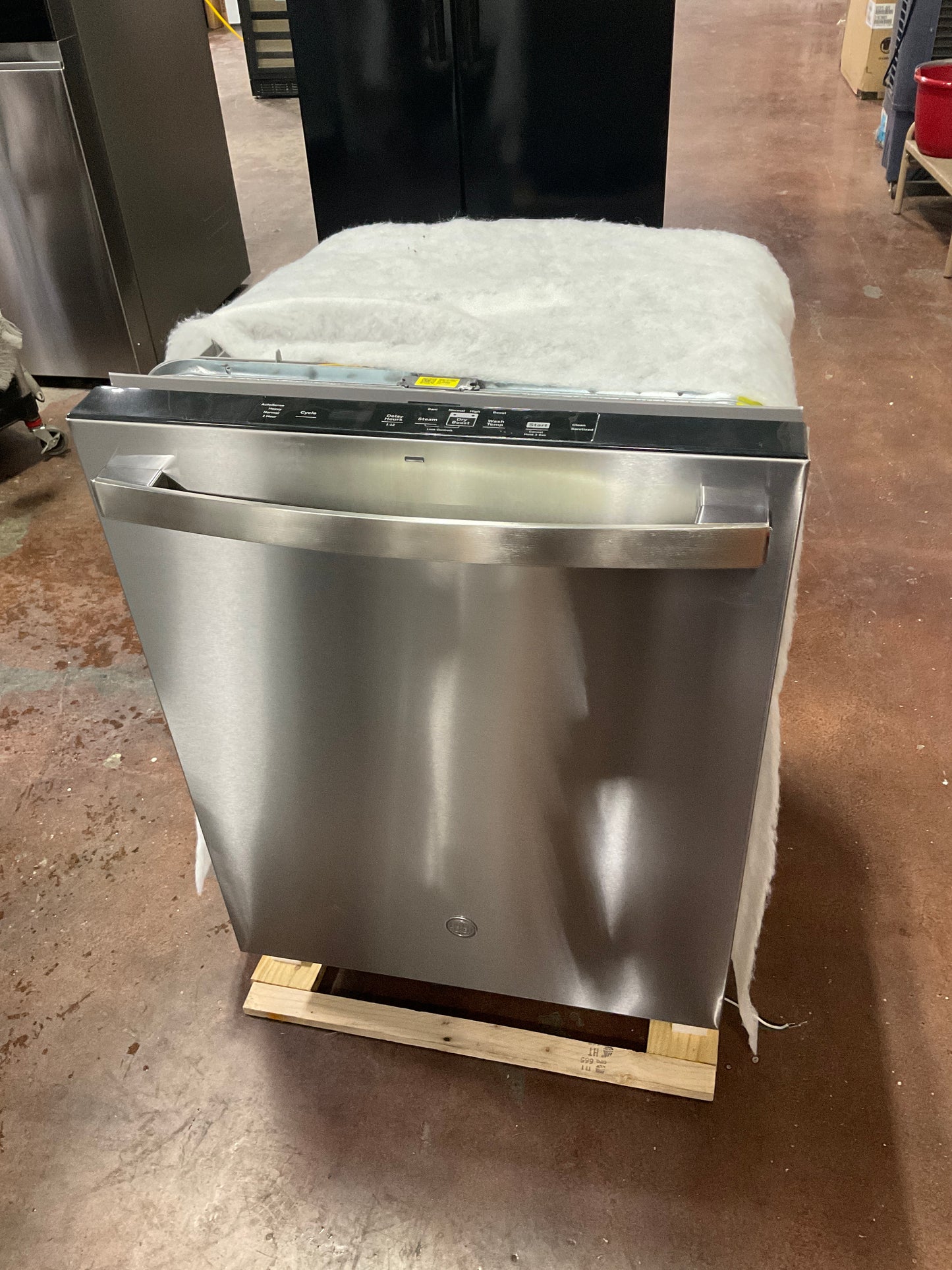 Front view, doors closed