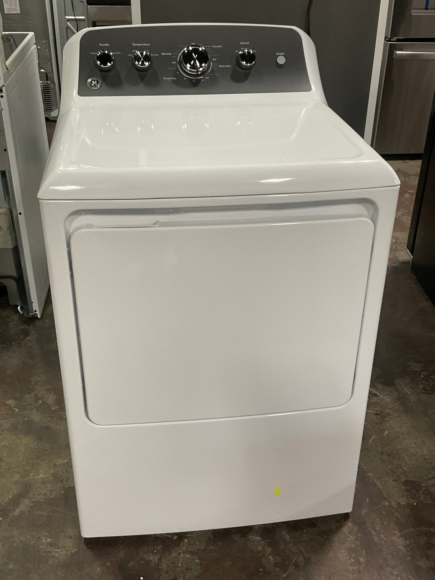 Front view, door closed