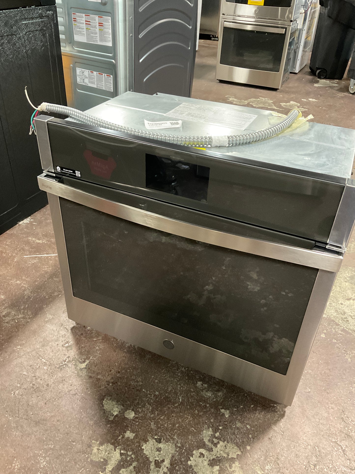 Front view, door closed