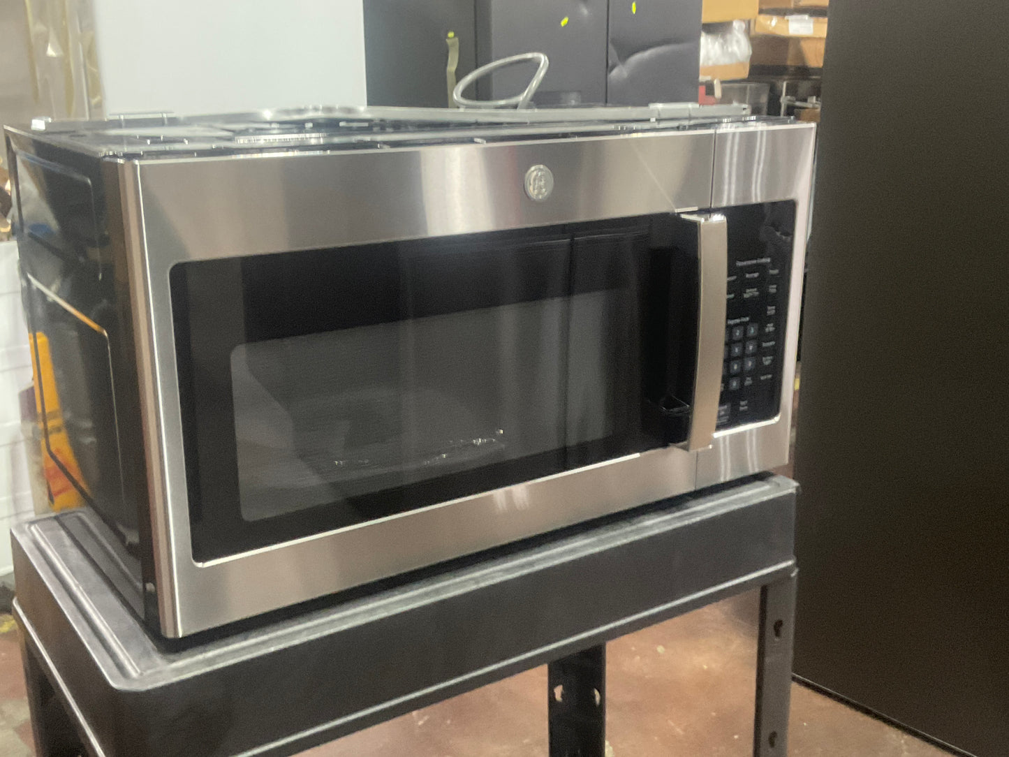 Front view, door closed