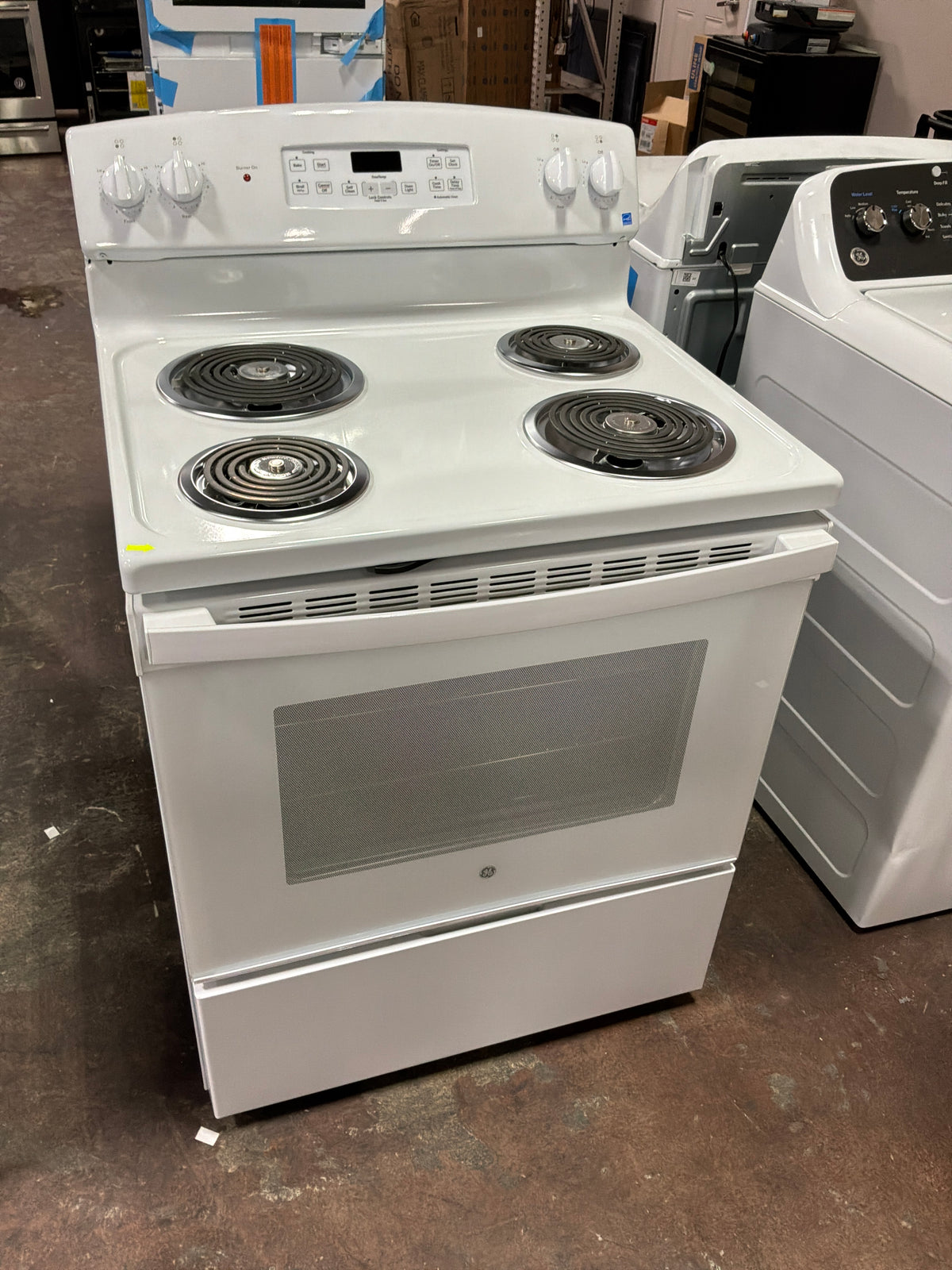 Front view, oven-door closed