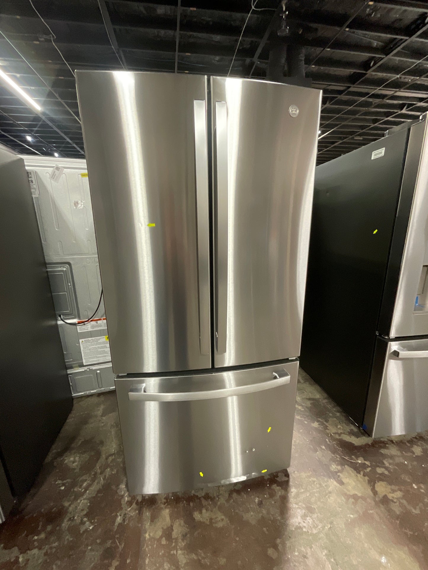 Front view, door closed