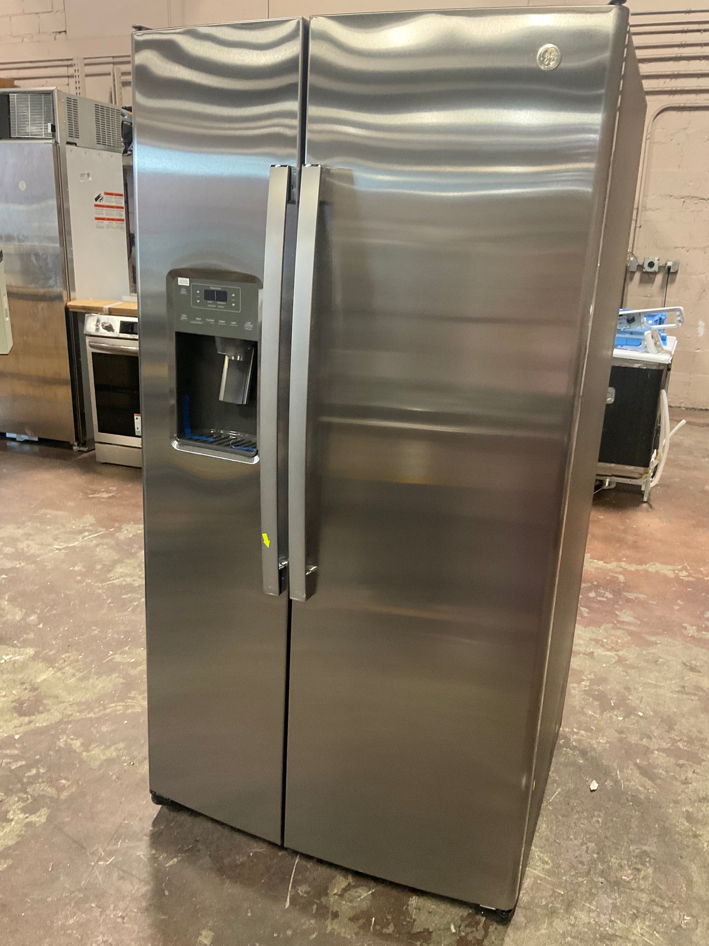 Front view, door closed