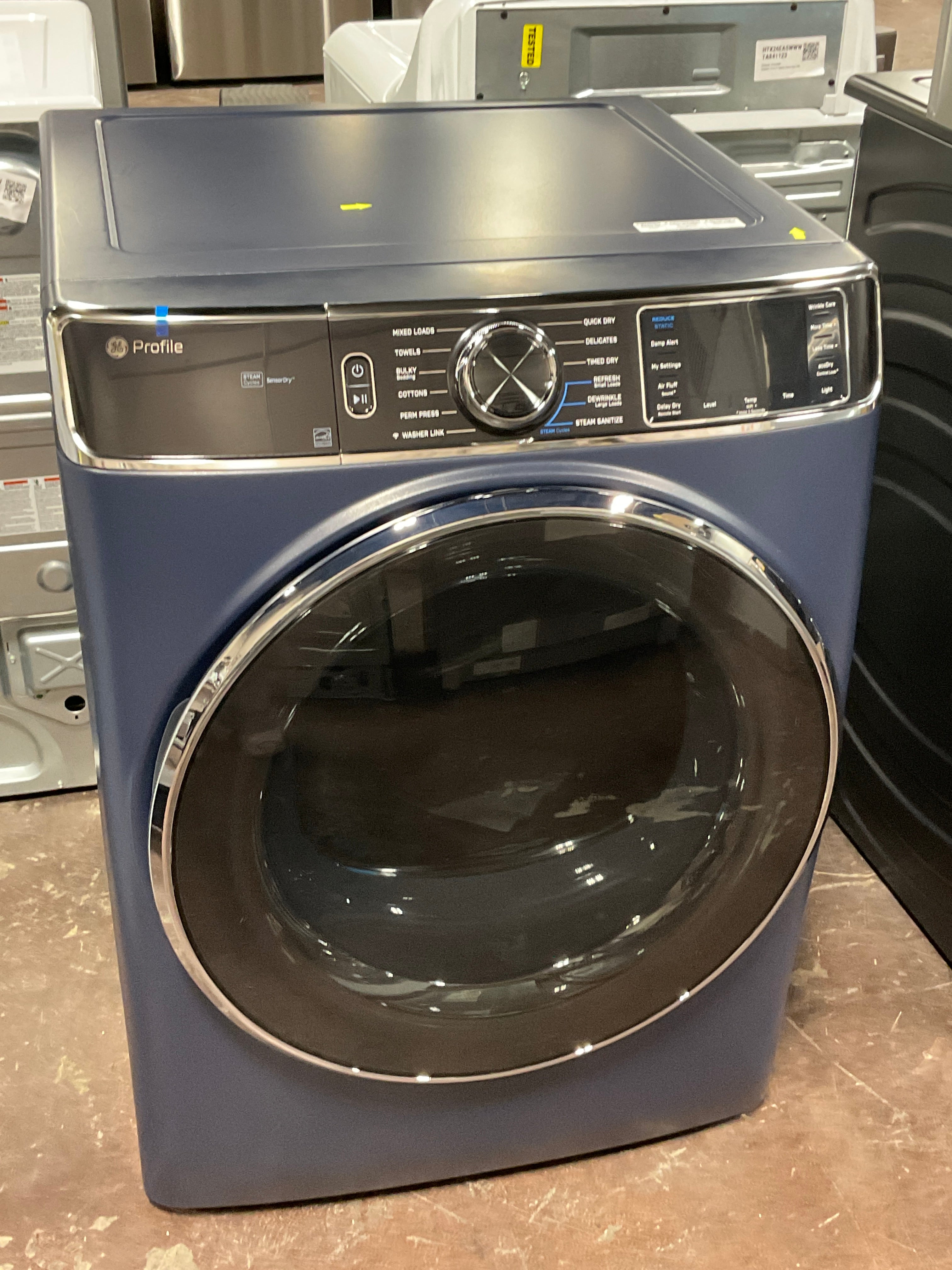 Front view, door closed