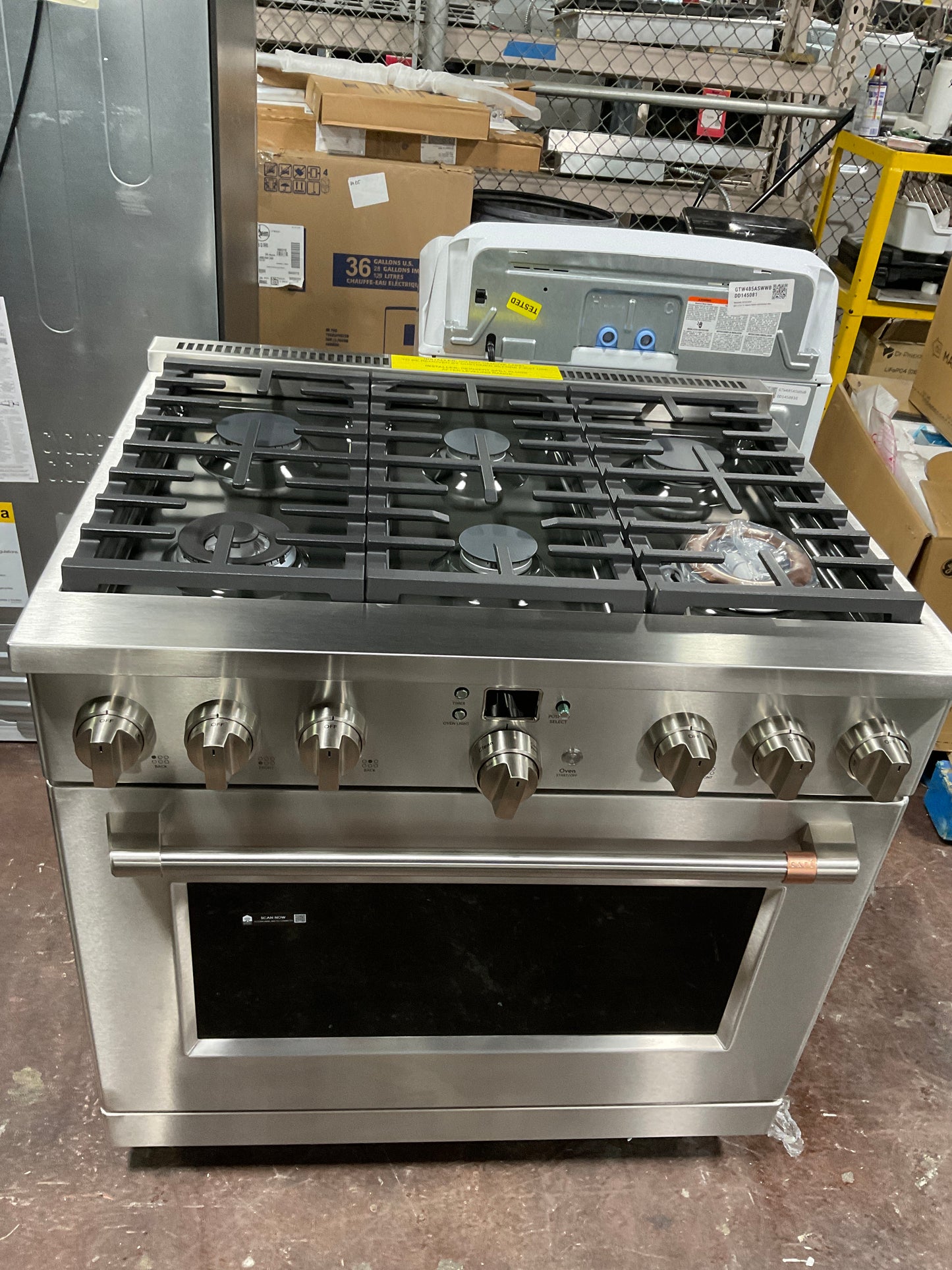 Front view, oven-door closed