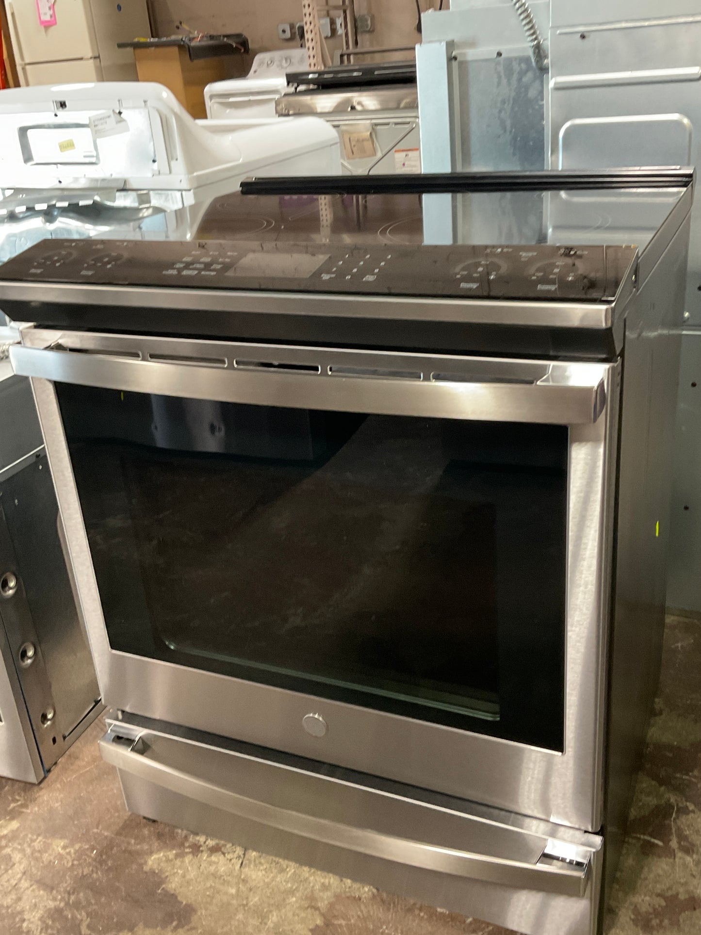 Front view, oven-door closed