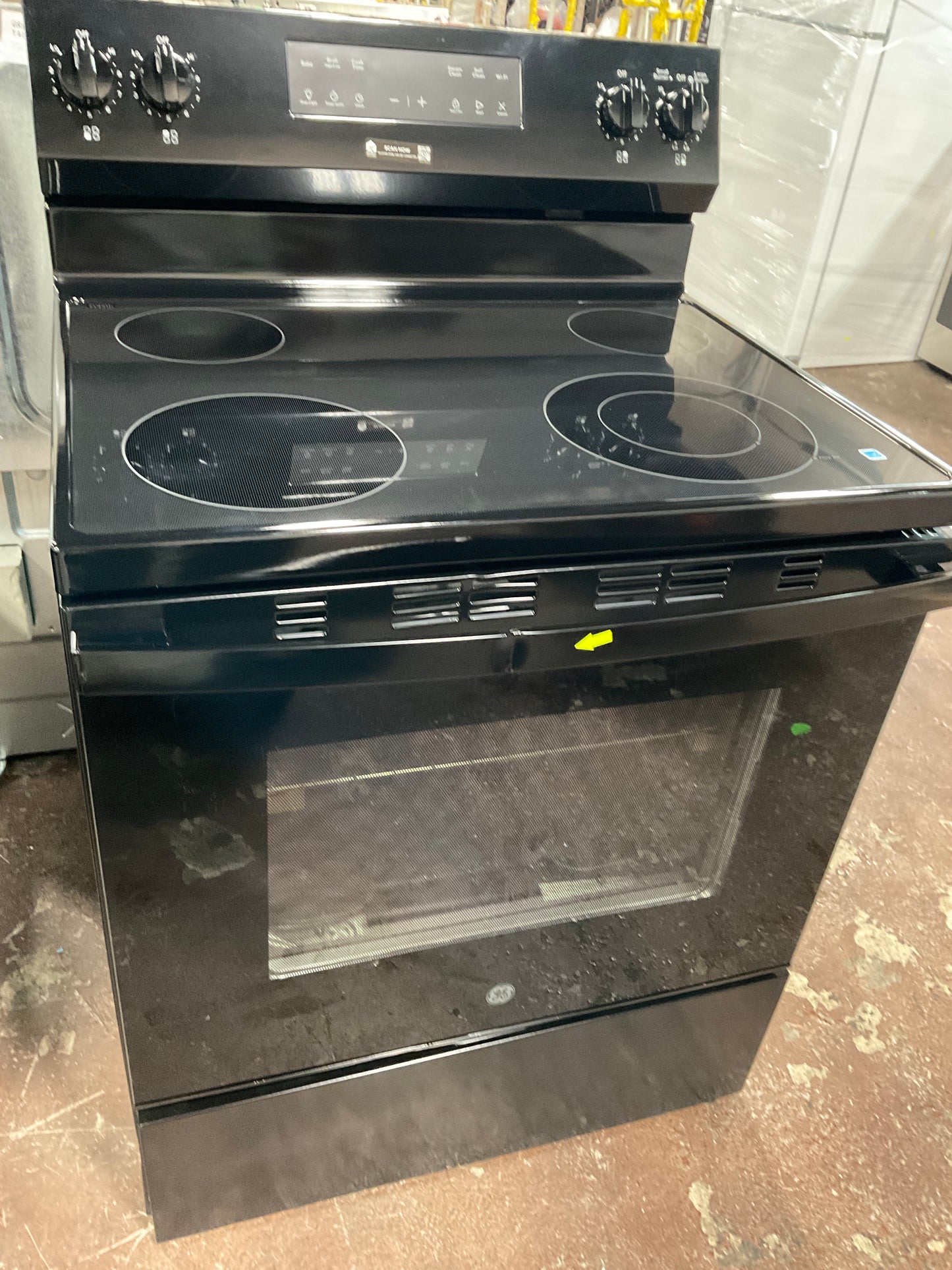 Front view, oven-door closed