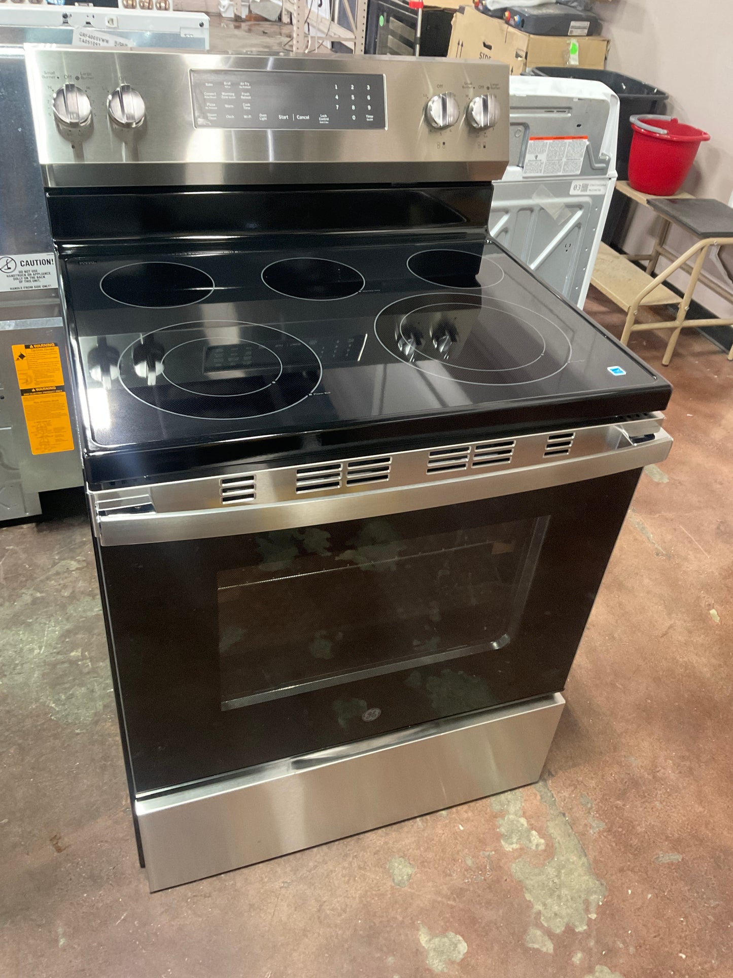 Front view, oven-door closed
