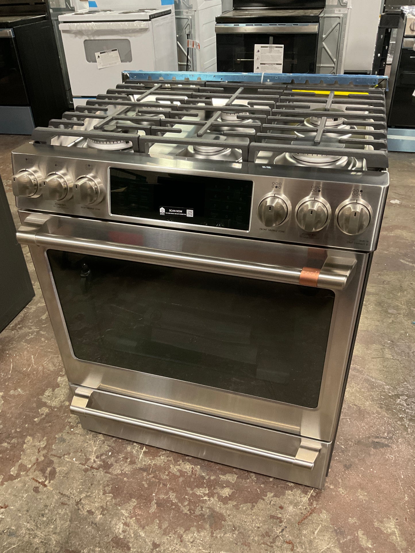 Front view, oven-door closed