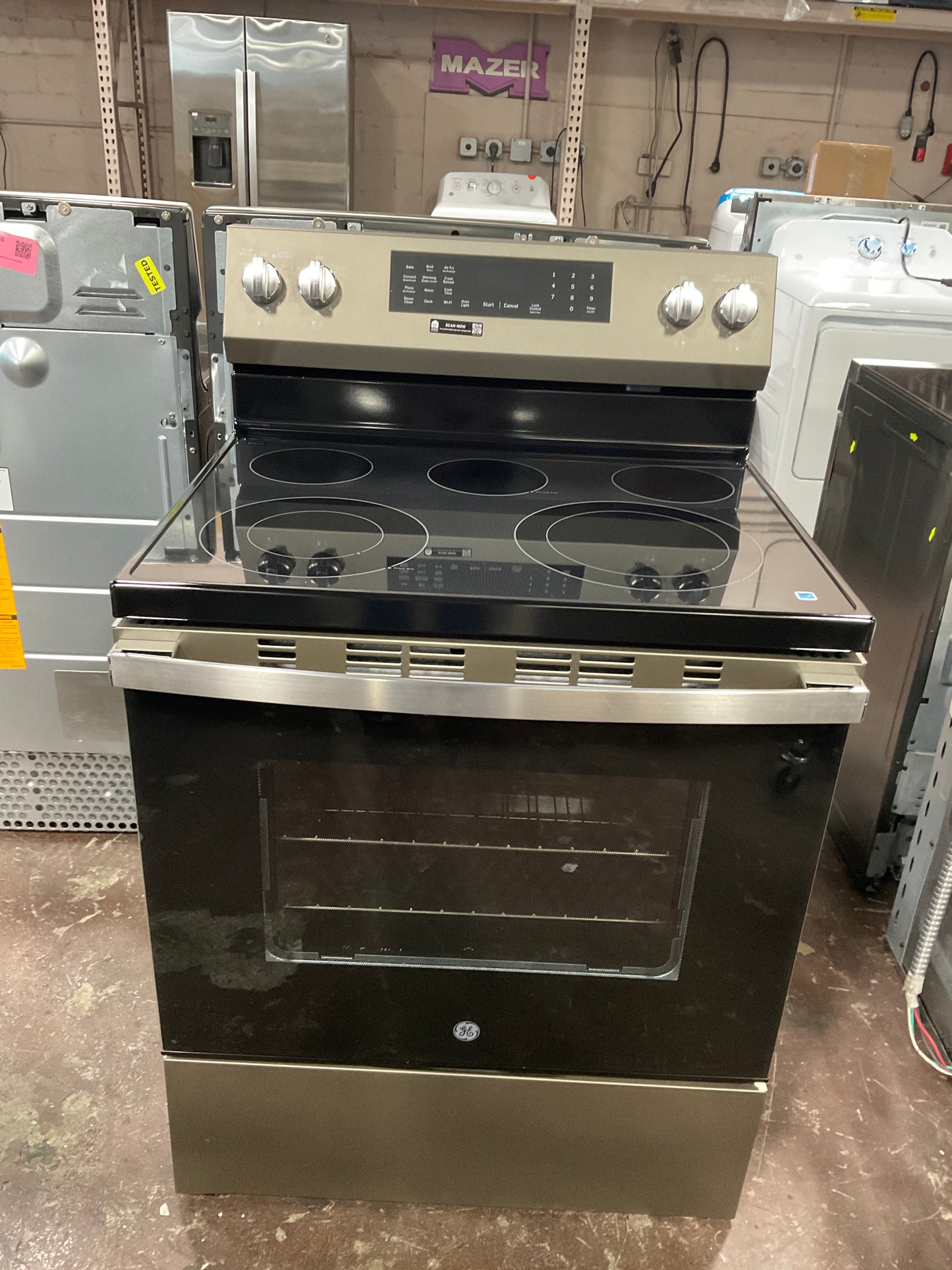 Front view, oven-door closed