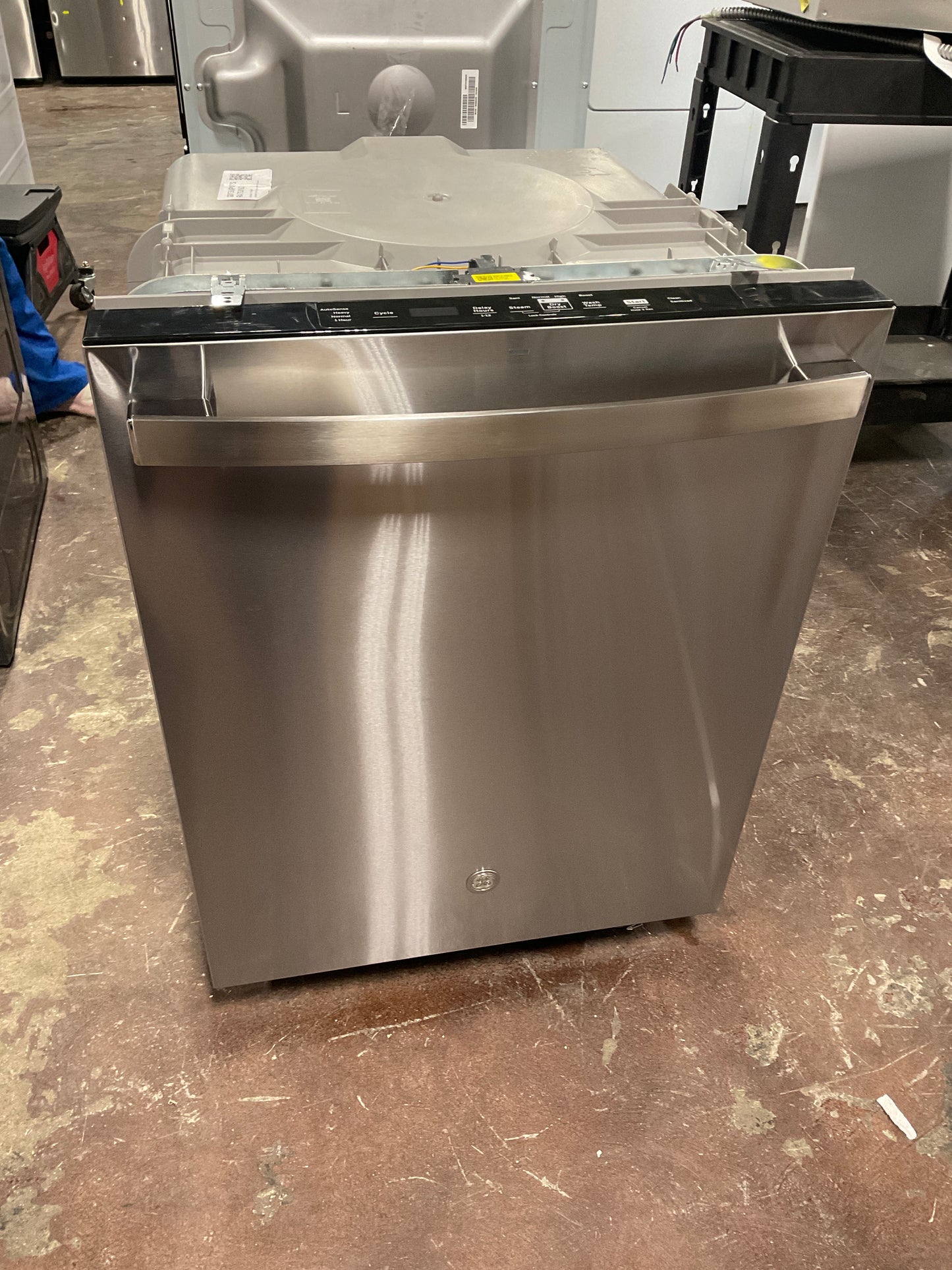 Front view, doors closed