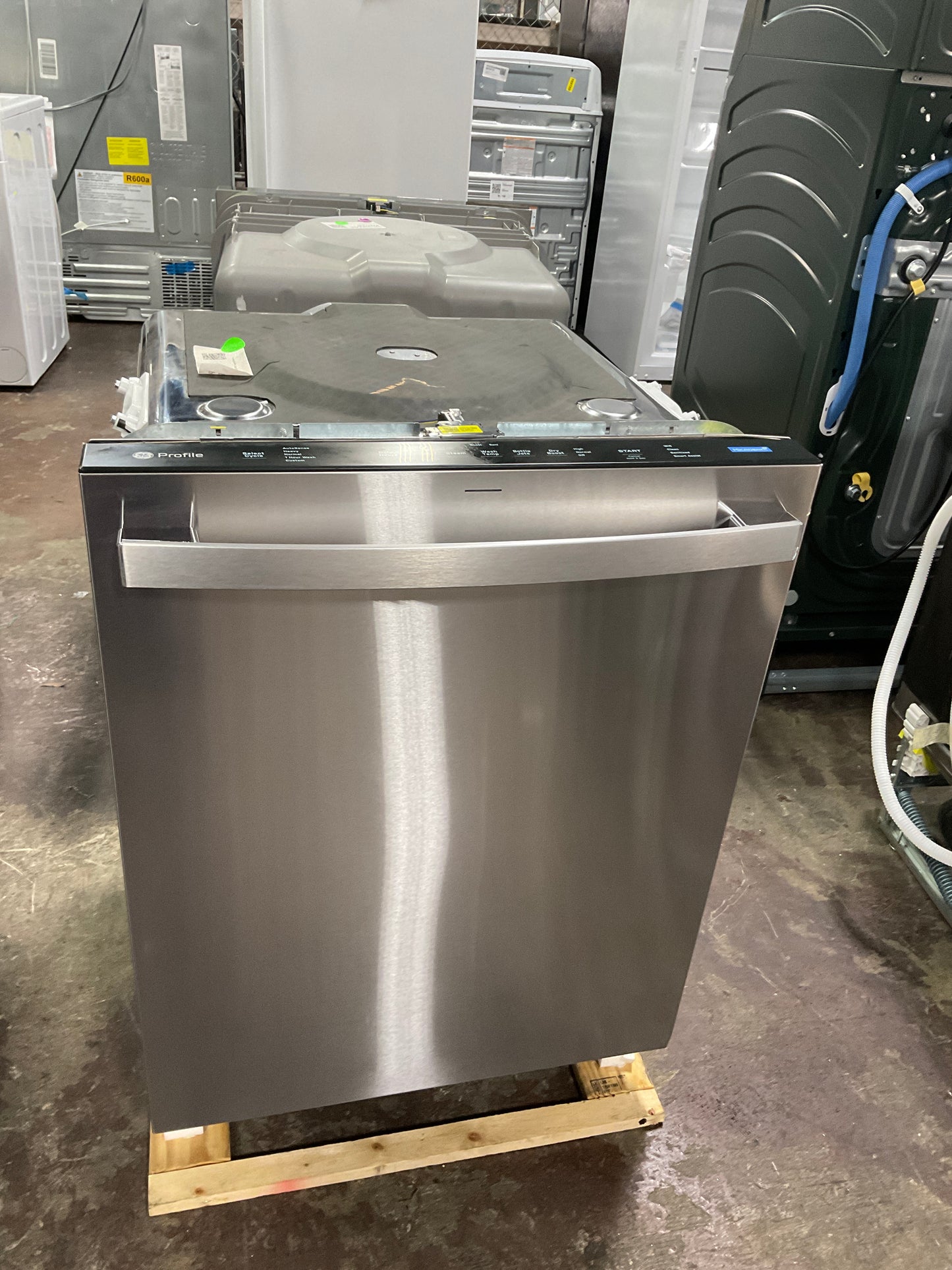 Front view, doors closed