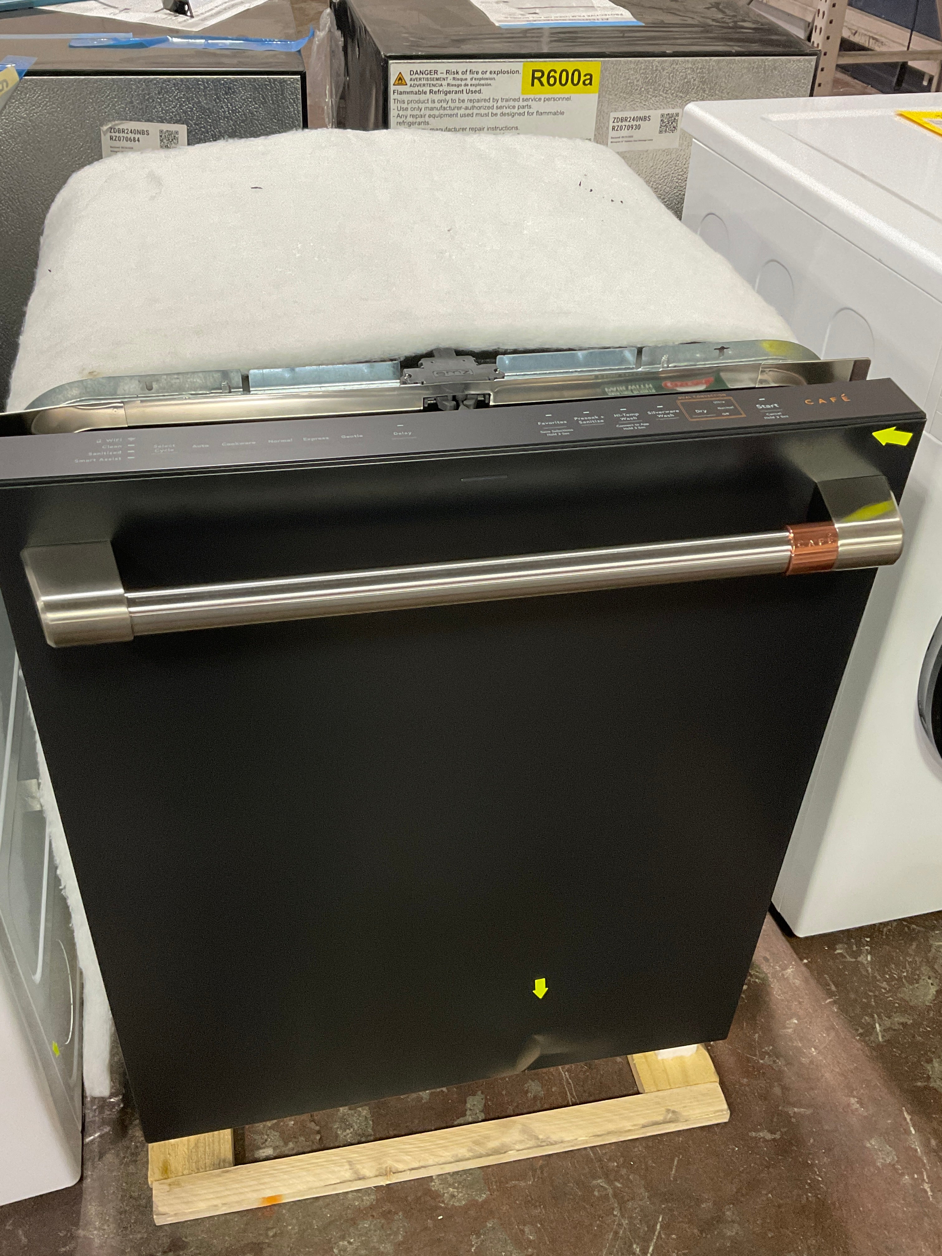 Front view, doors closed