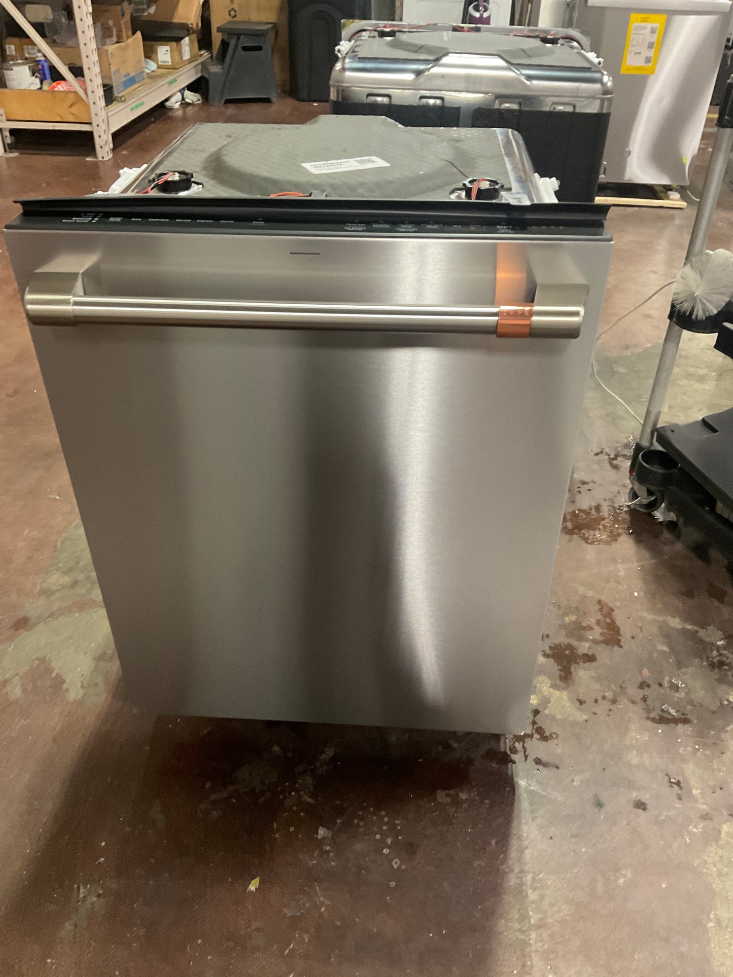 Front view, doors closed