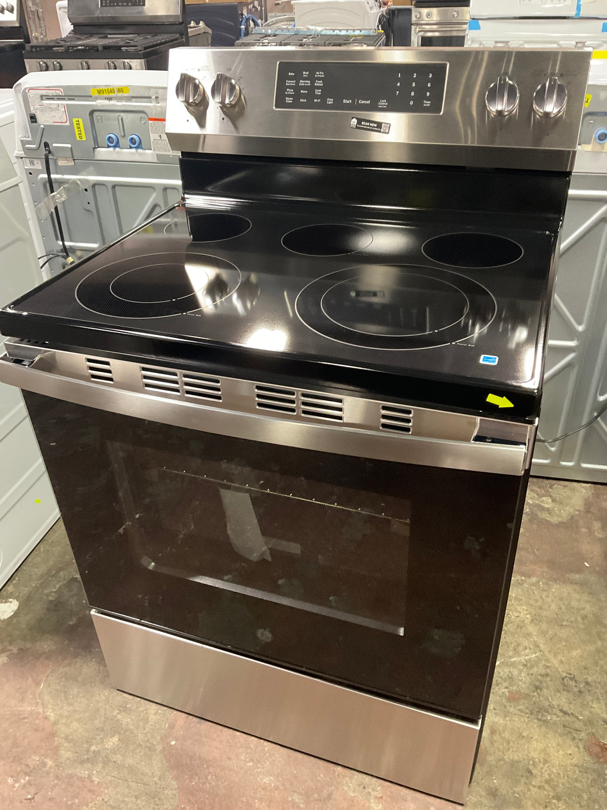 Front view, oven-door closed