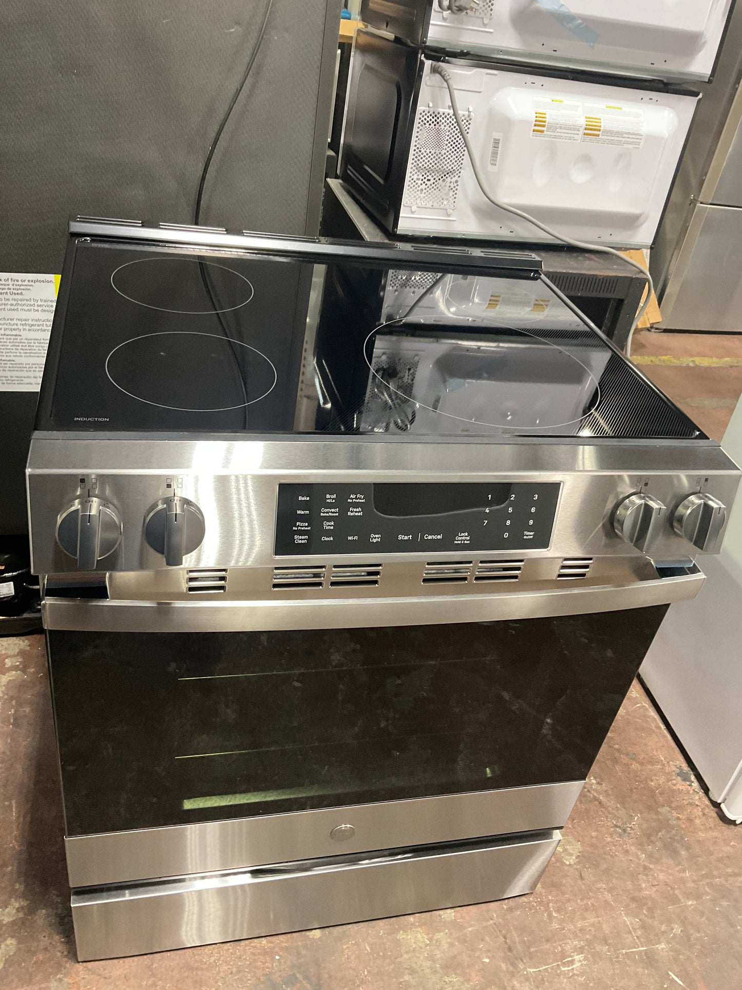 Front view, oven-door closed