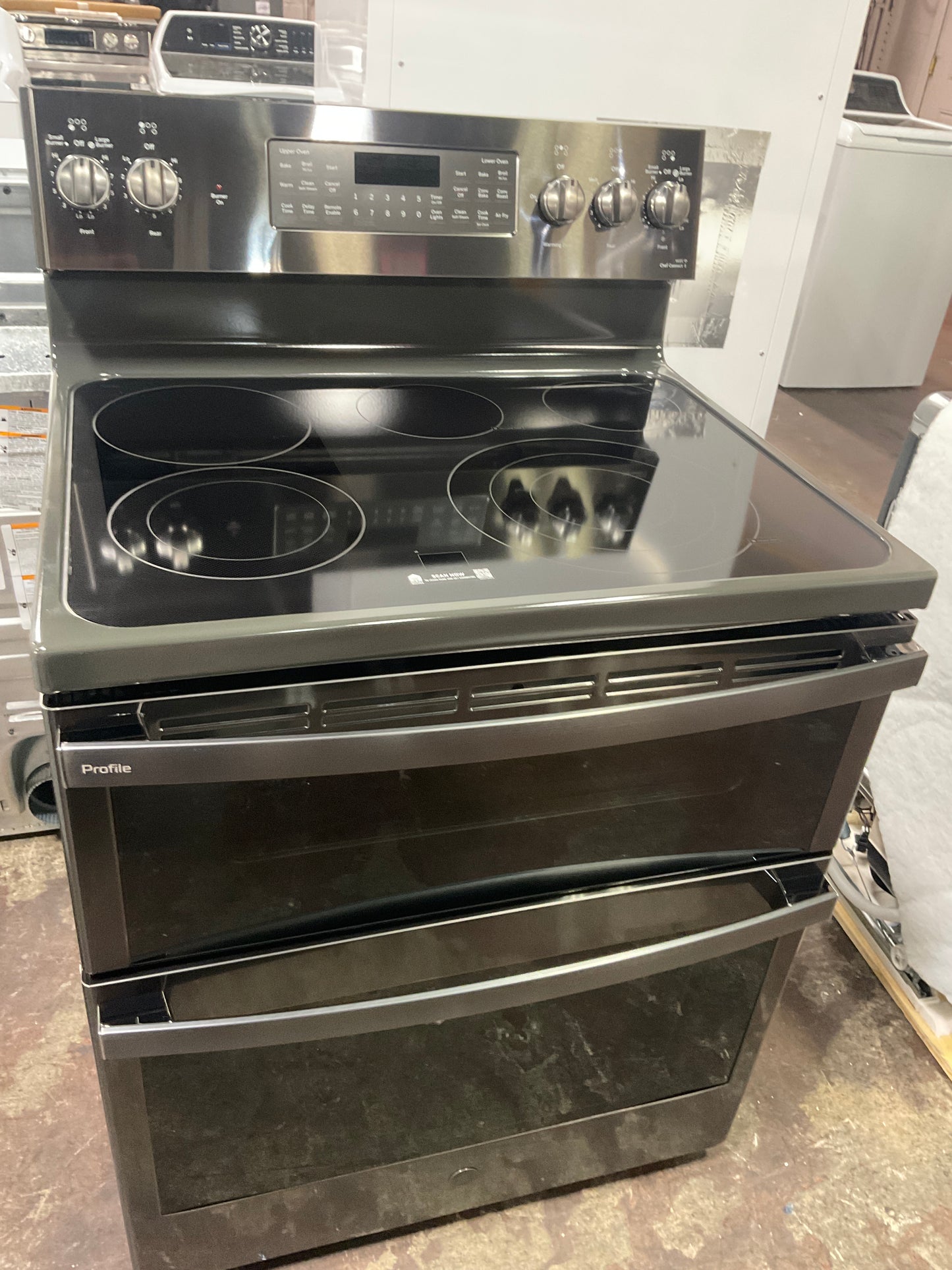 Front view, oven-door closed