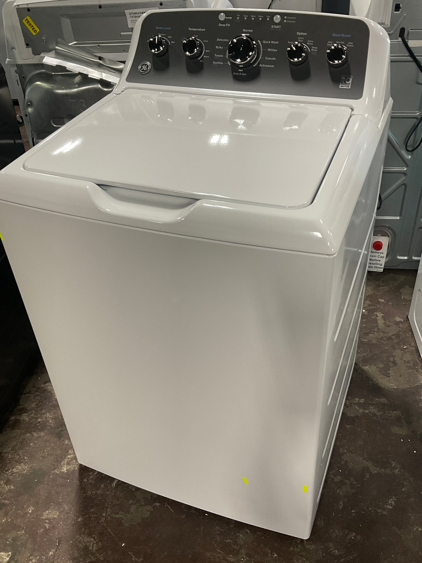 Front view, door closed