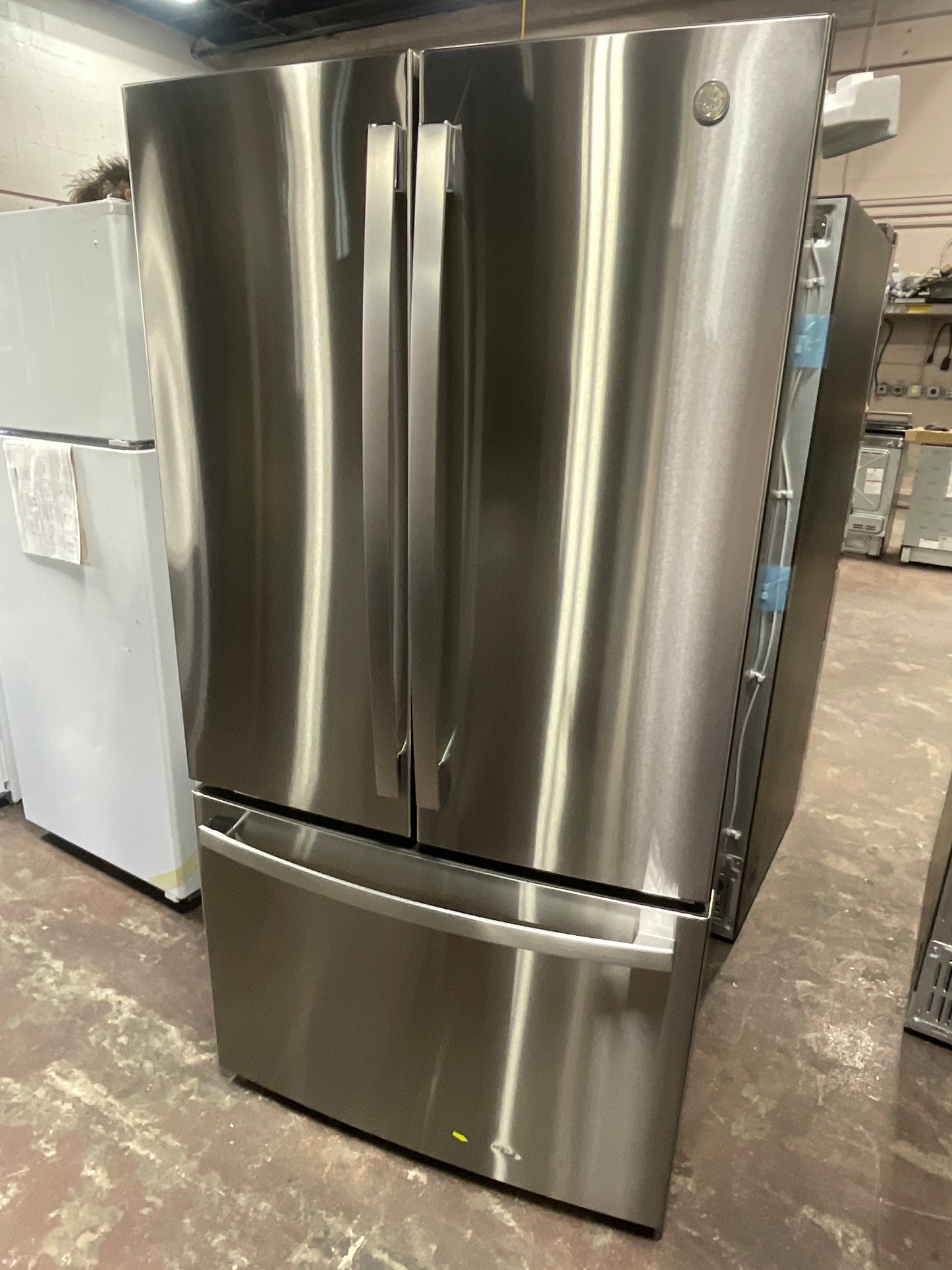 Front view, door closed