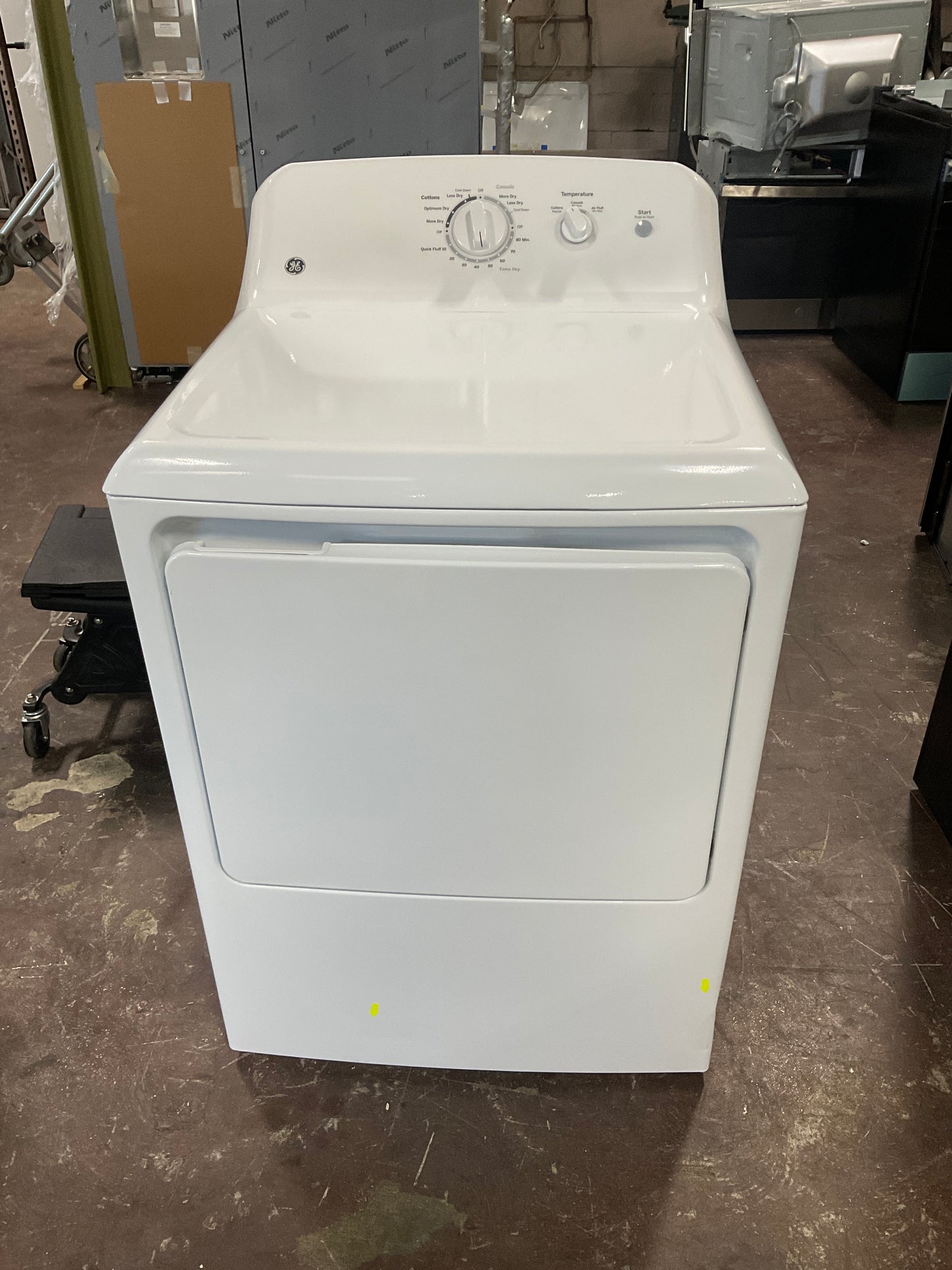 Front view, door closed